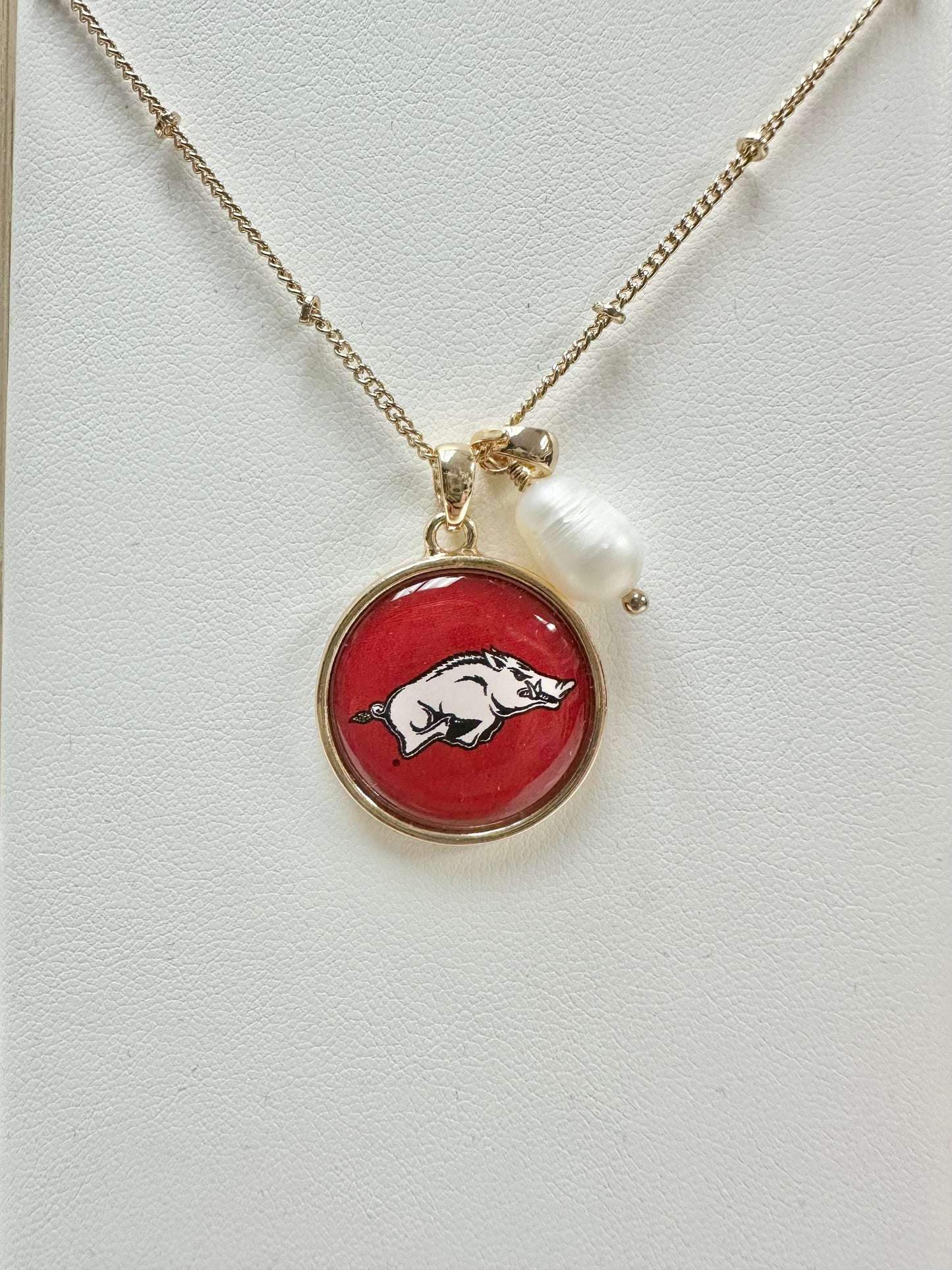 Razorback Diana gold necklace