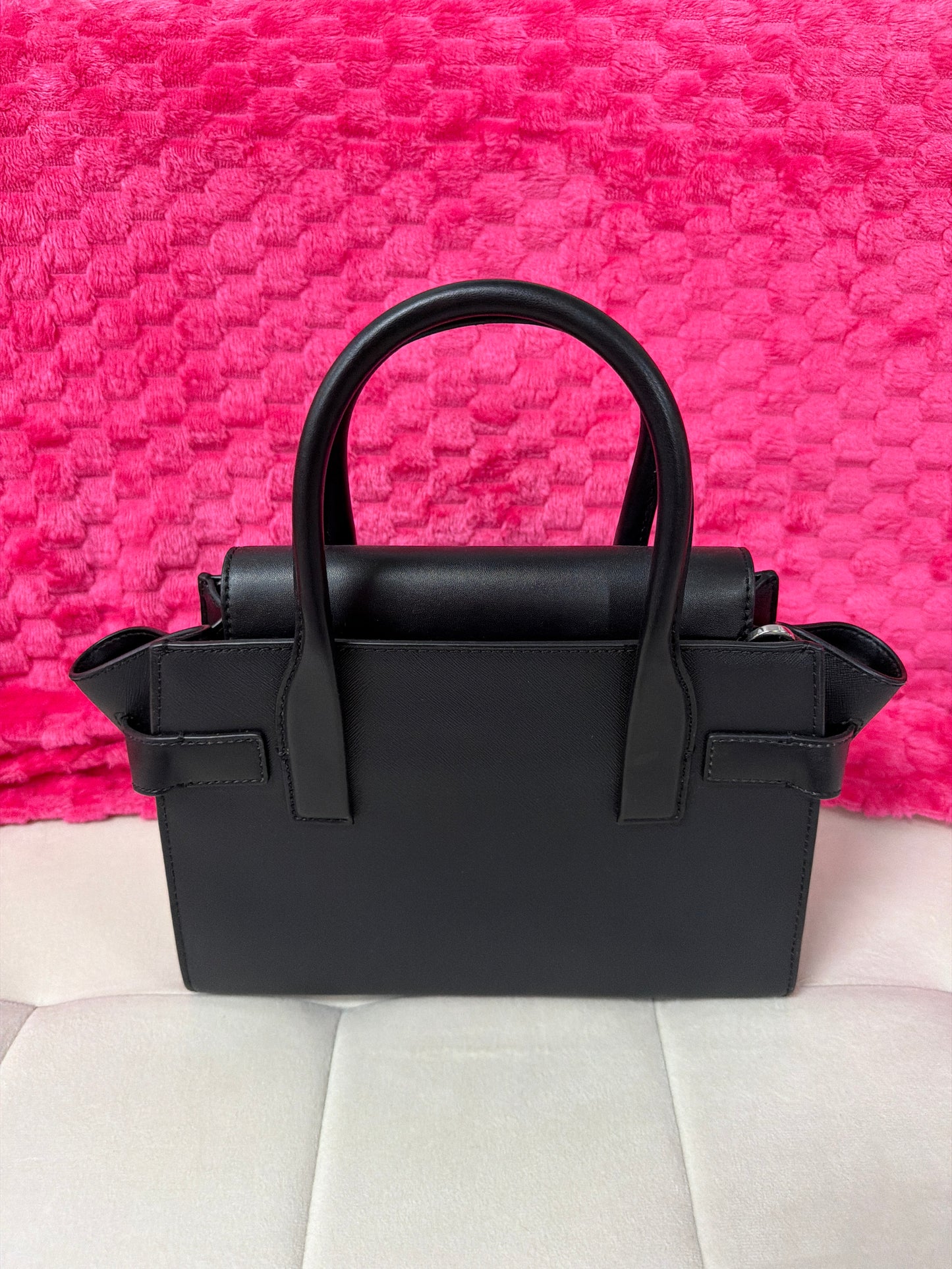 Micheal kors black top handle w crossbody strap