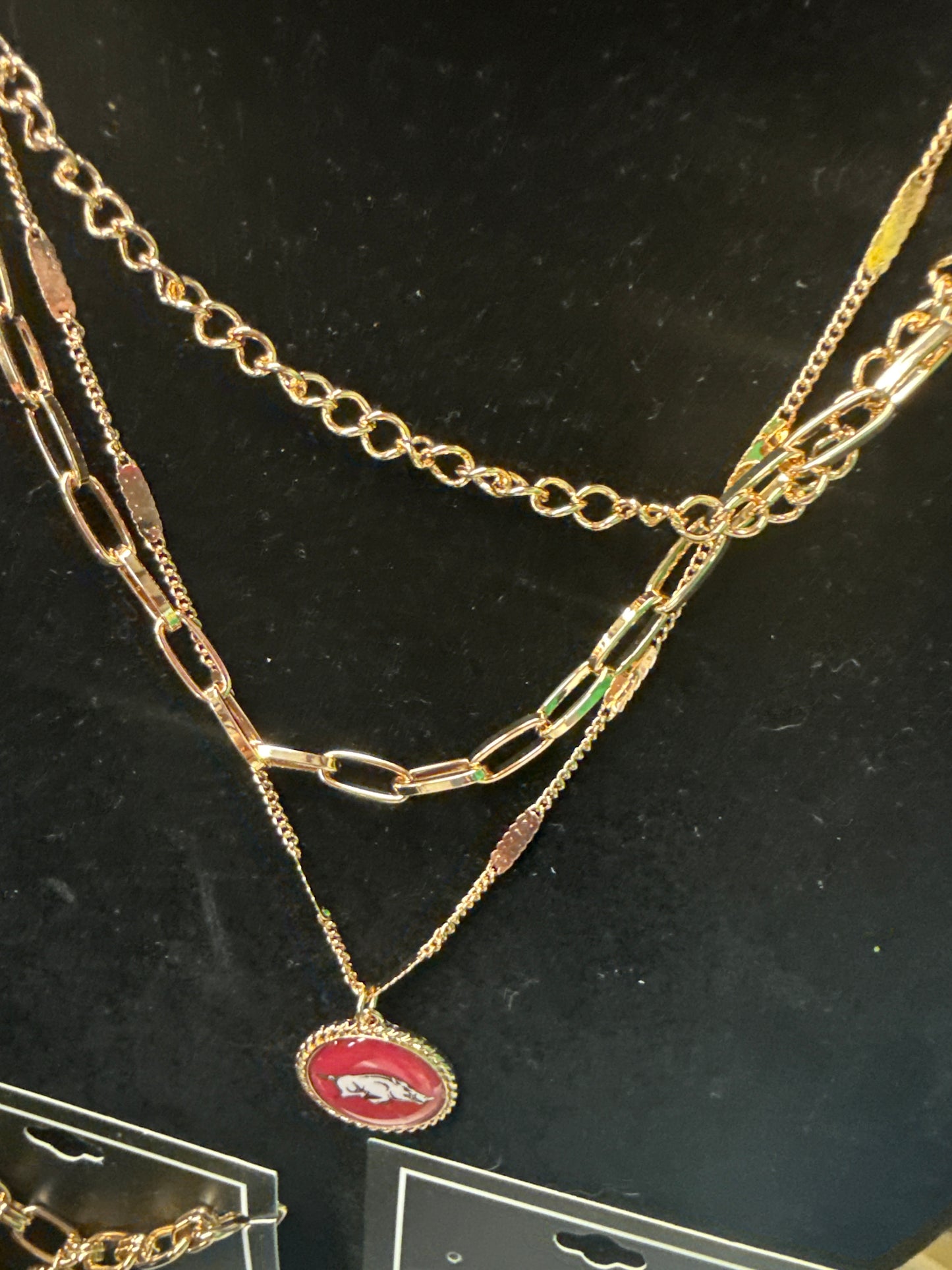 Razorback necklace gold
