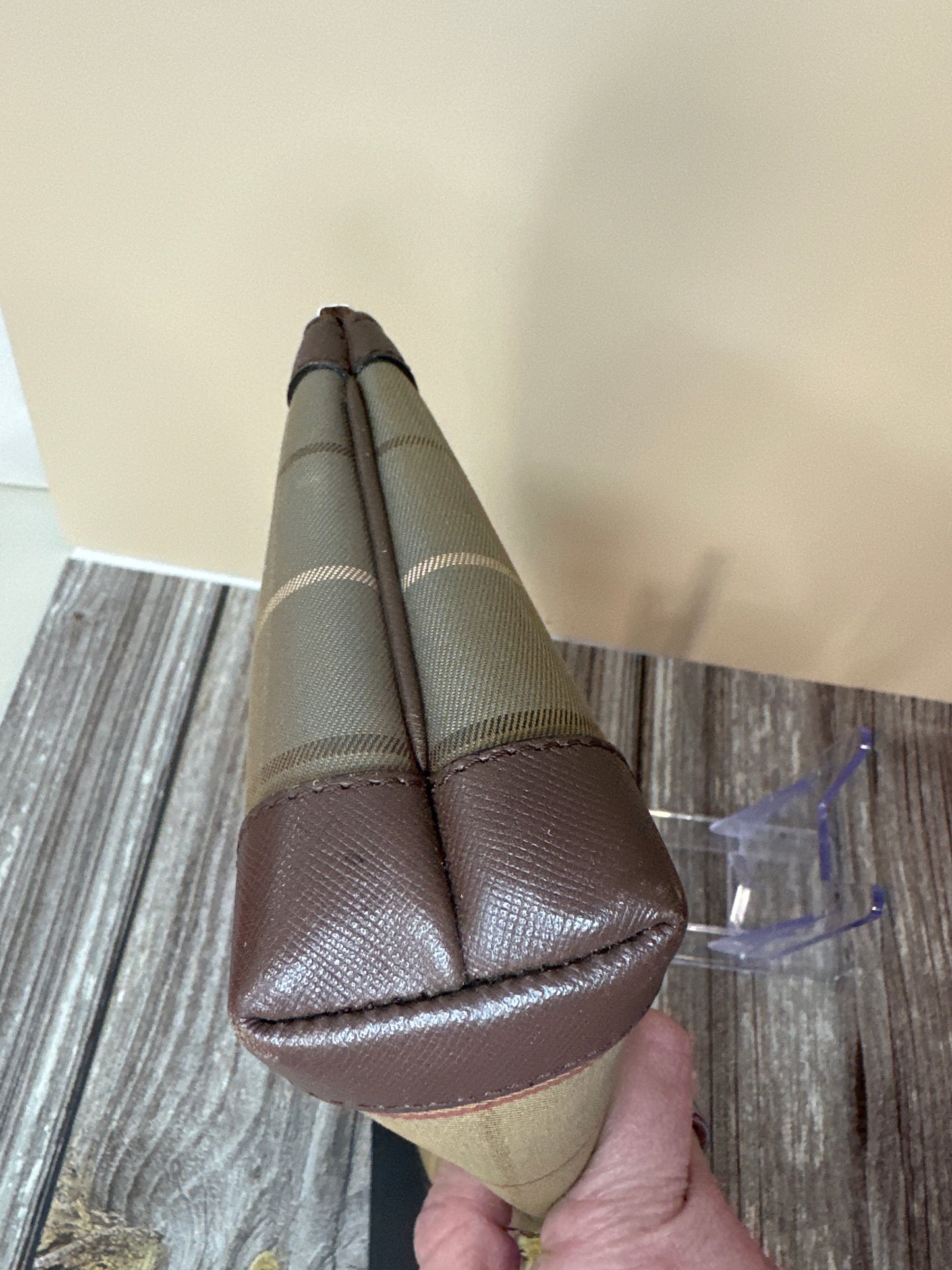 pre loved Burberry vintage pouch #11