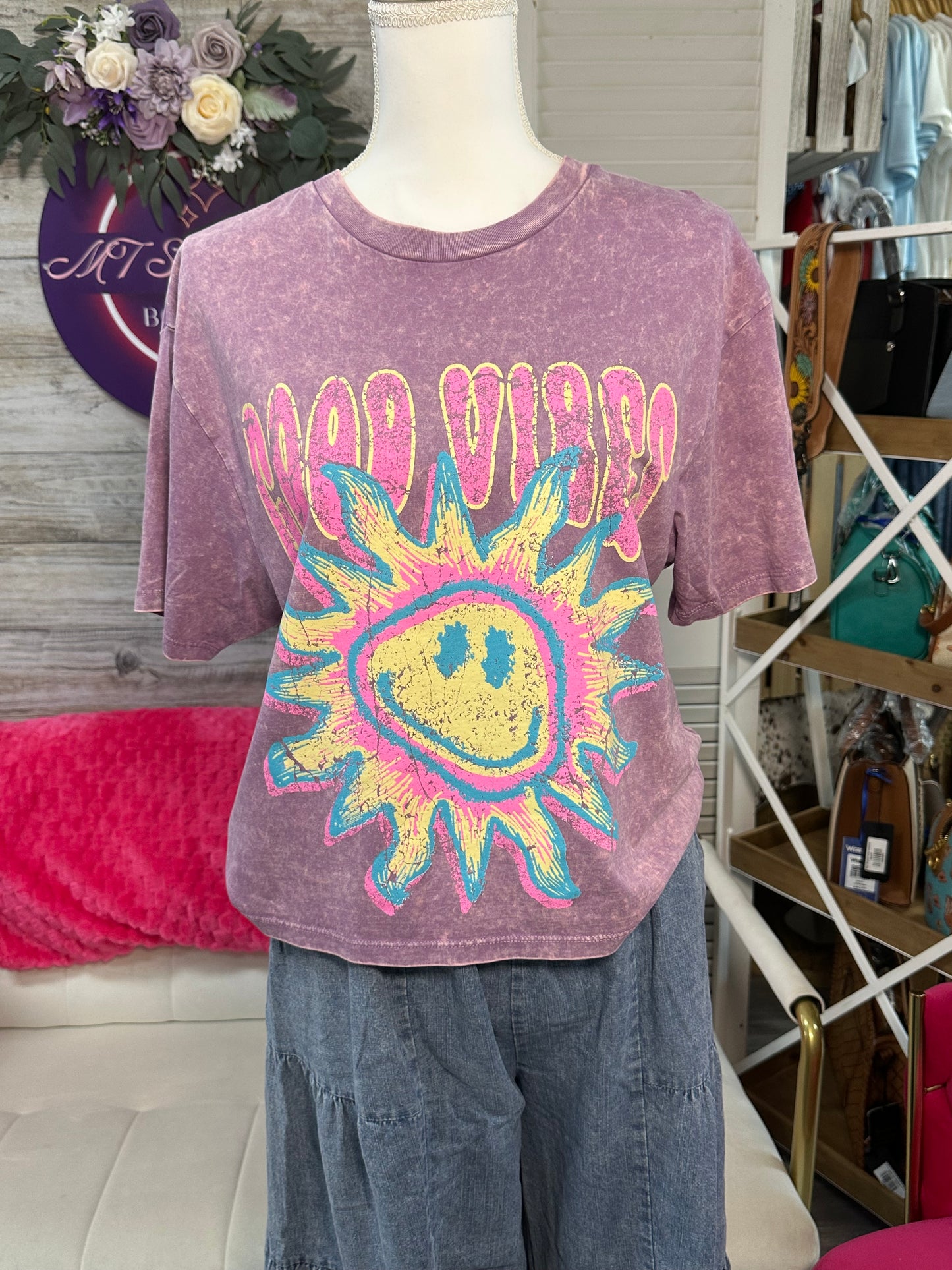 Good Vibes Graphic Zutter