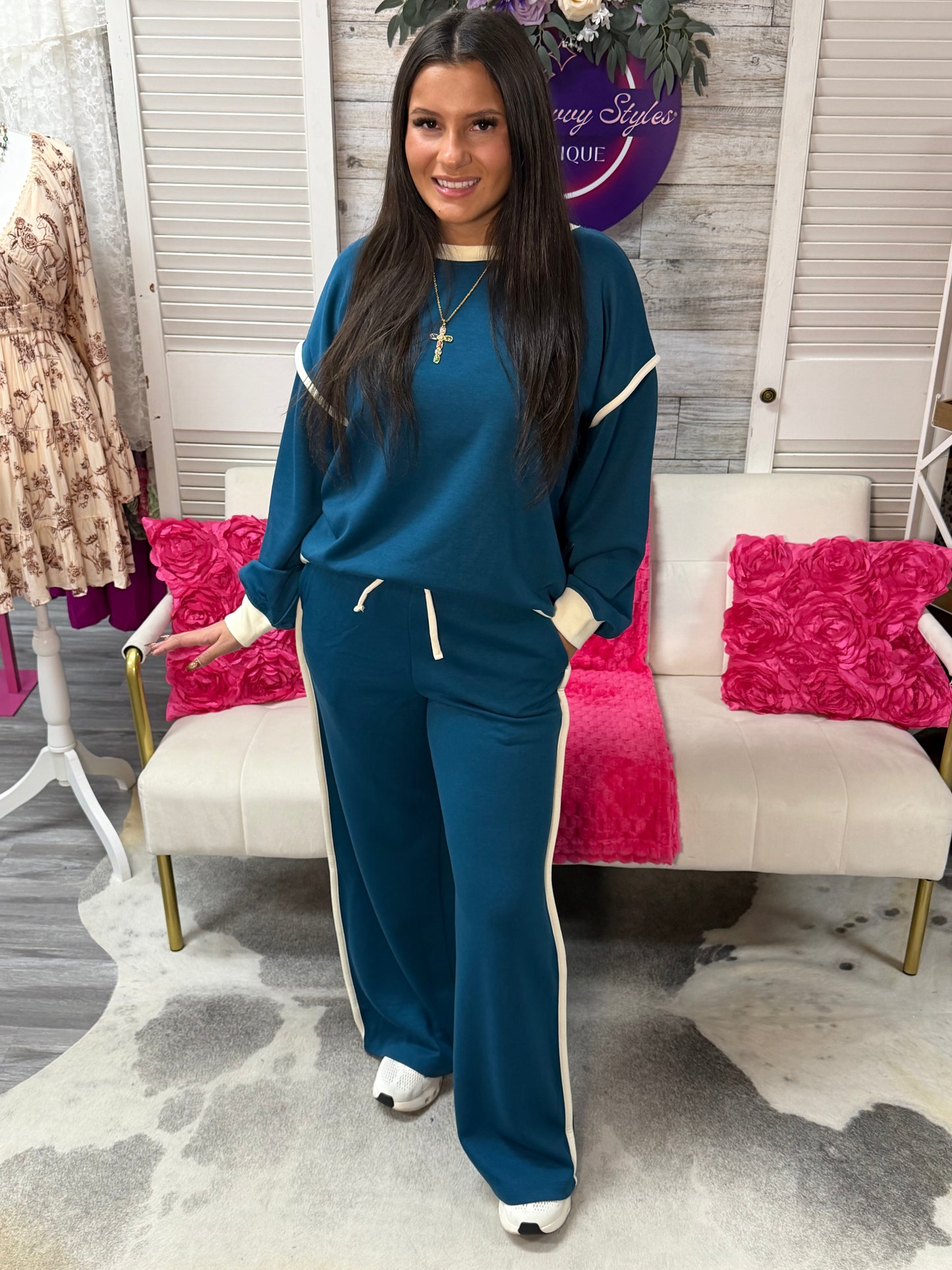 SCUBA CONTRAST TRIM PIPING DETAIL SWEATSHIRTS, PANTS SET