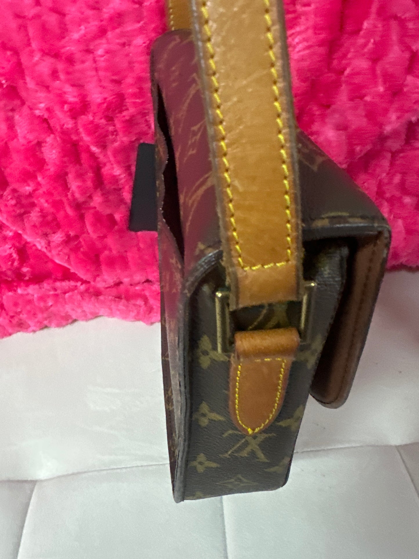Pre loved LV St Cloud #47