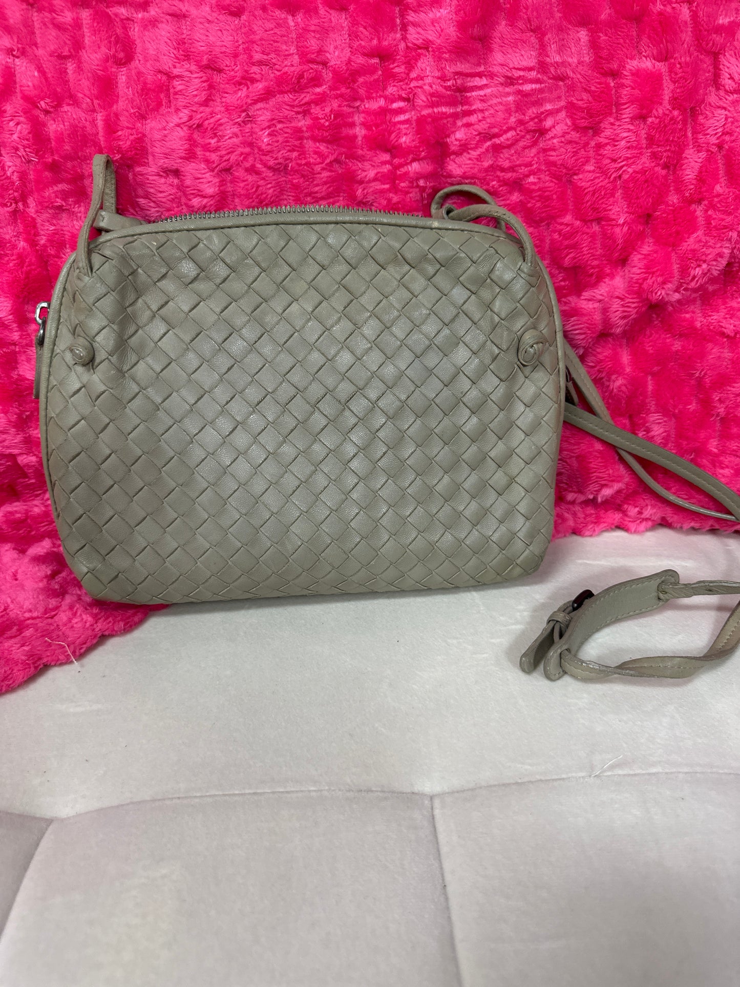 Pre loved Bottega Veneta Vintage Intrecciato #50