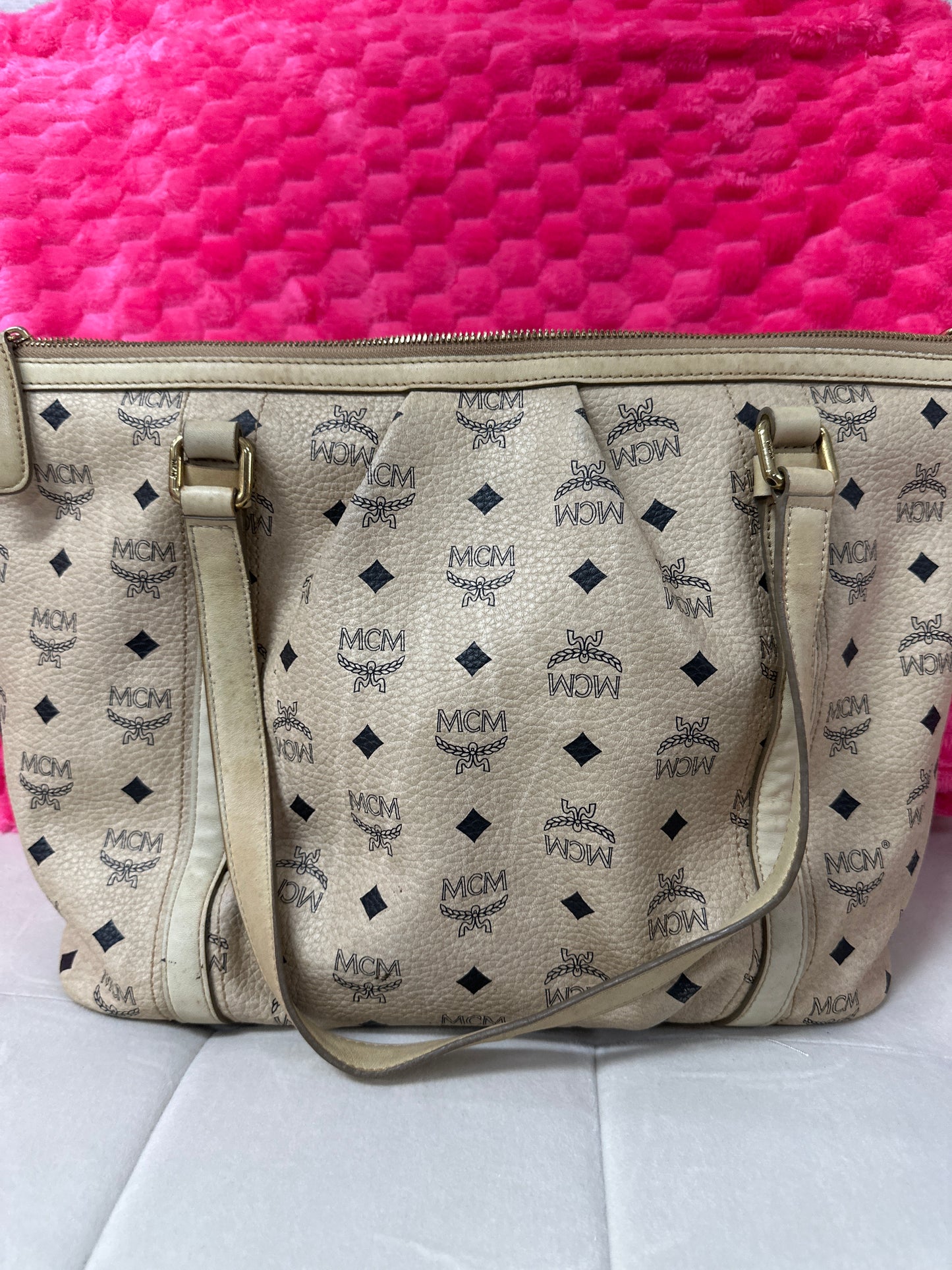 Pre Loved MCM #20