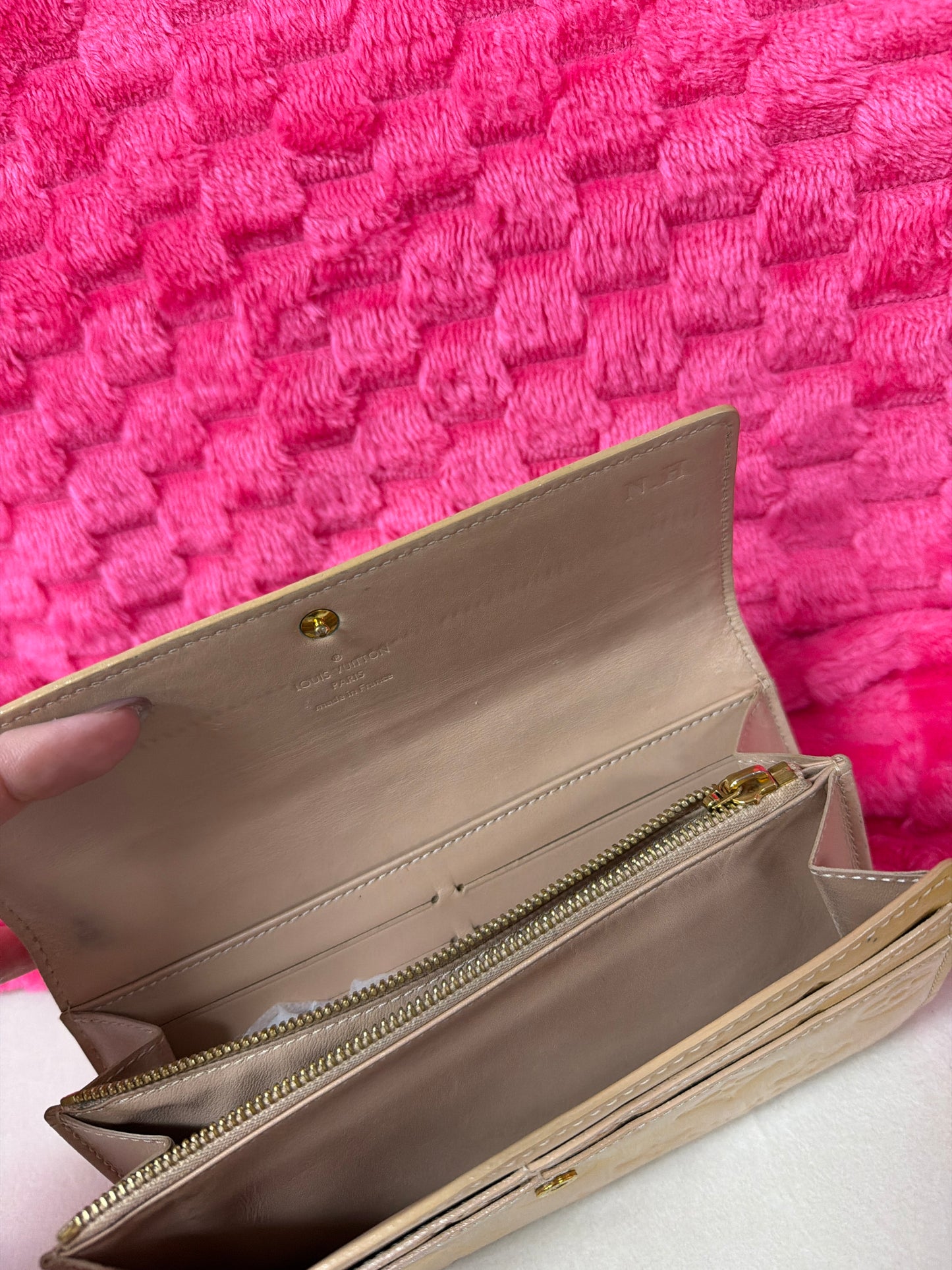 Pre-loved LV yellow Vernis Wallet #174