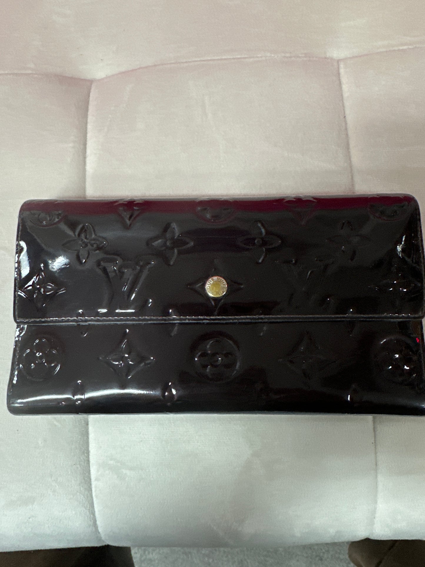 Pre loved LV Vernis wallet #41