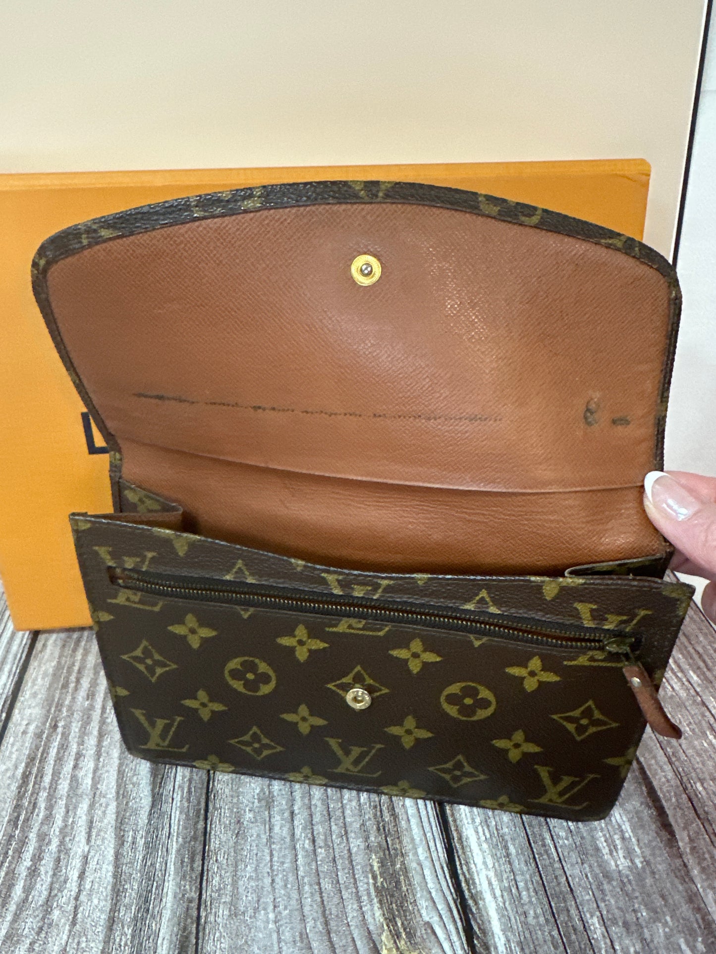 LV Clutch Preloved #149