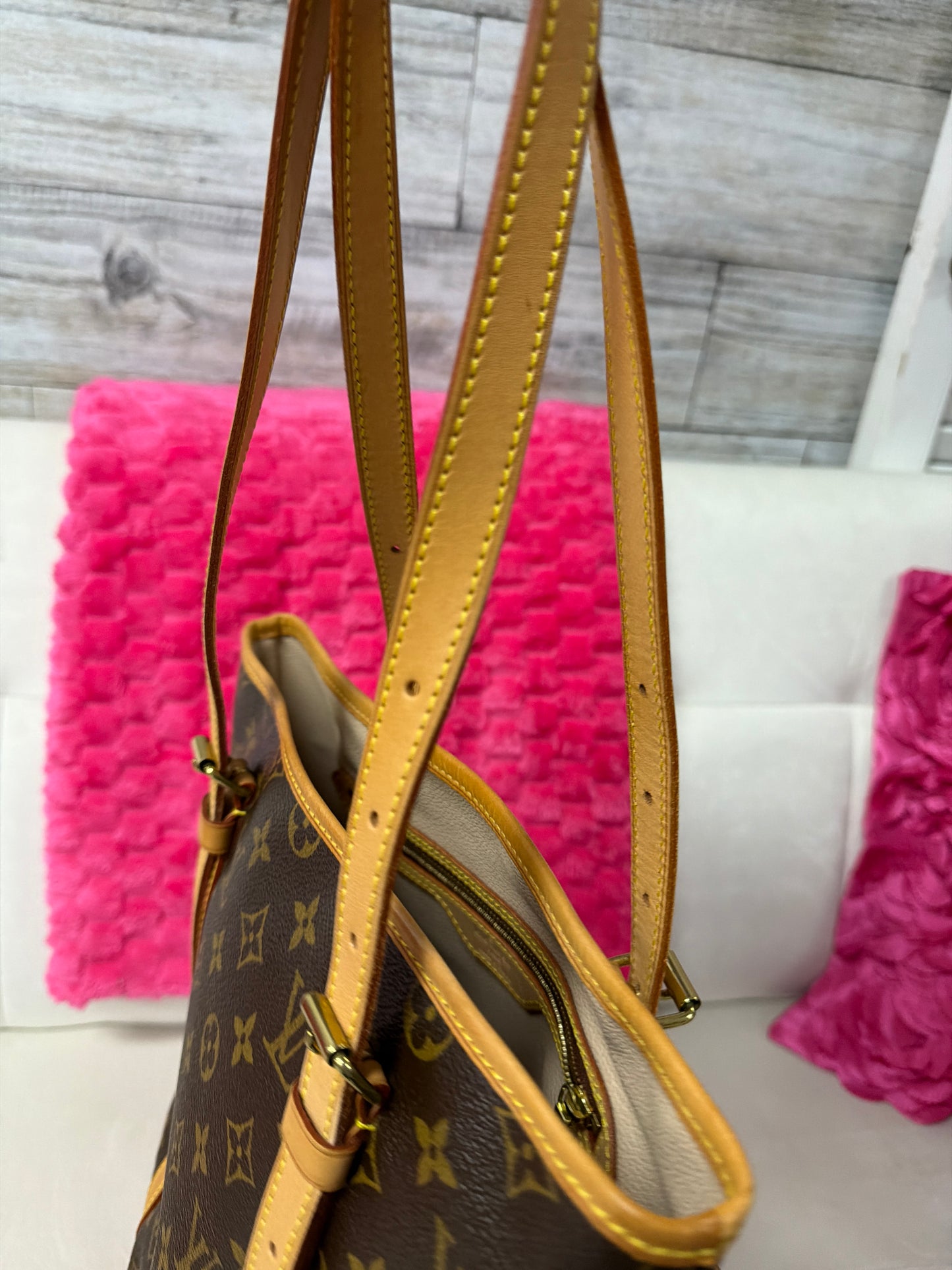 Pre Loved LV Bucket Bag GM #208