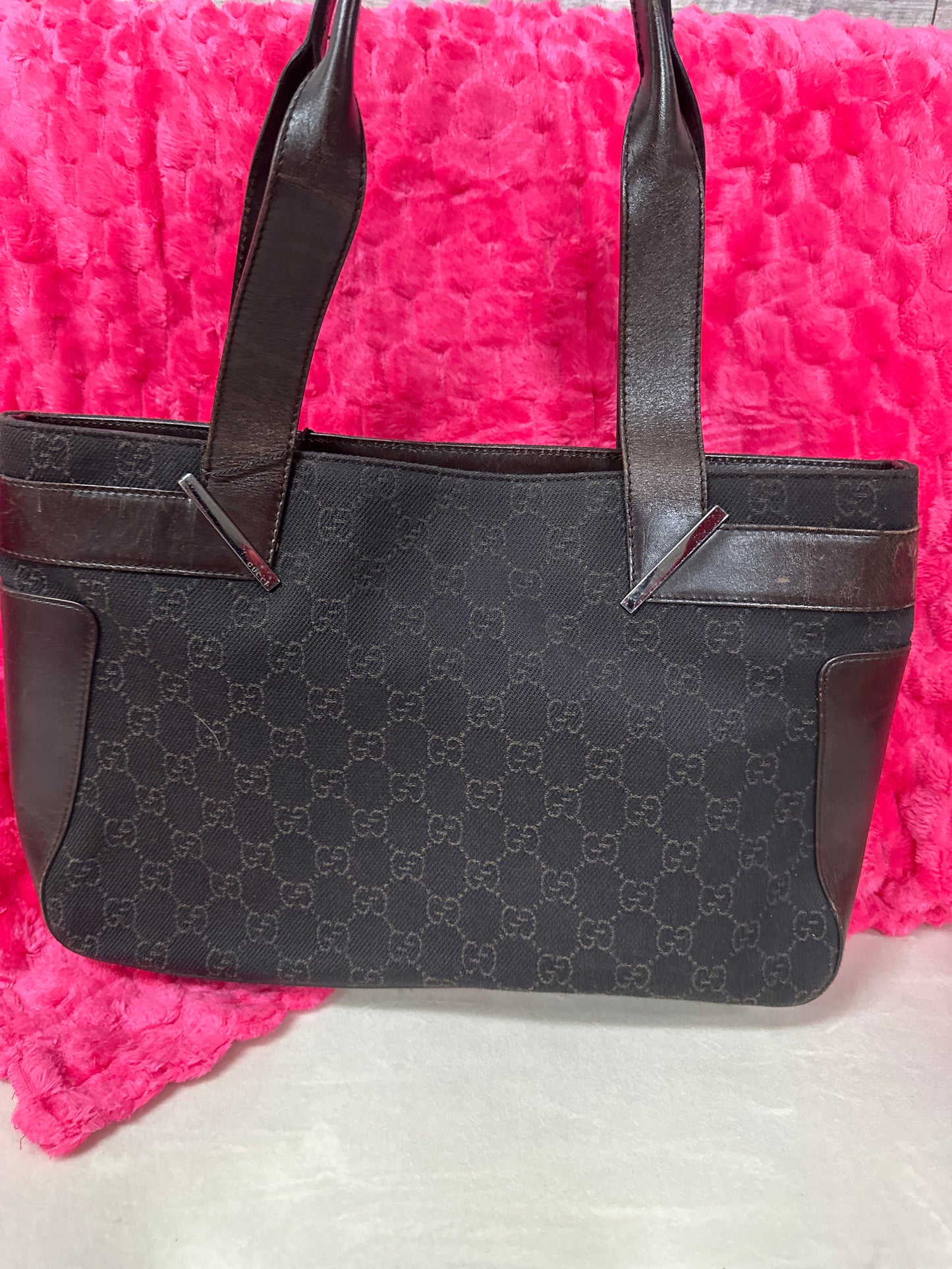 Pre loved Gucci brown small #30
