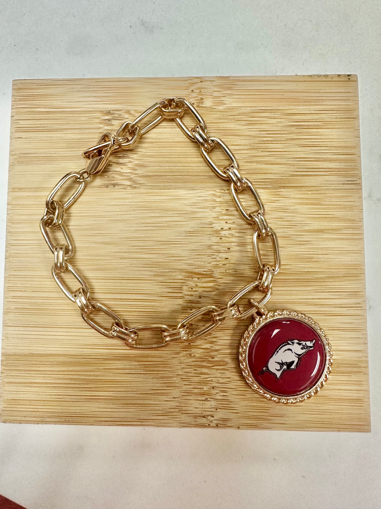 Razorback bracelet gold