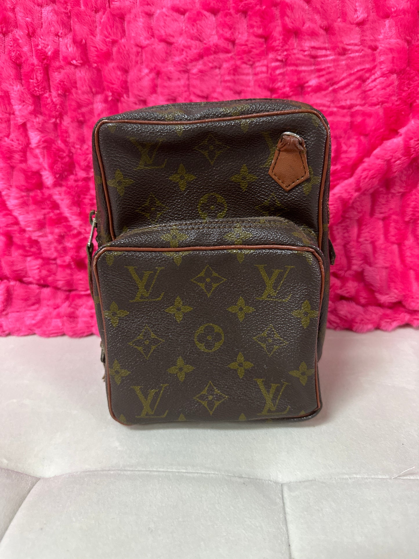 LV Amazone #2 repaired #165