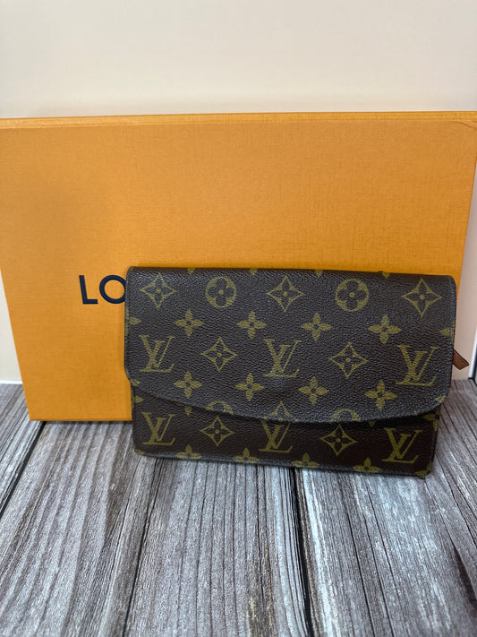 LV Clutch Preloved #149