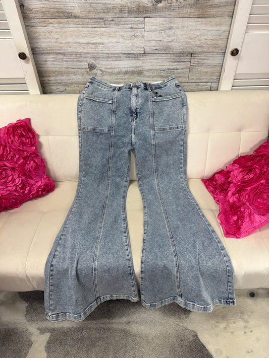 Curvy High Rise Boot Cut Saige