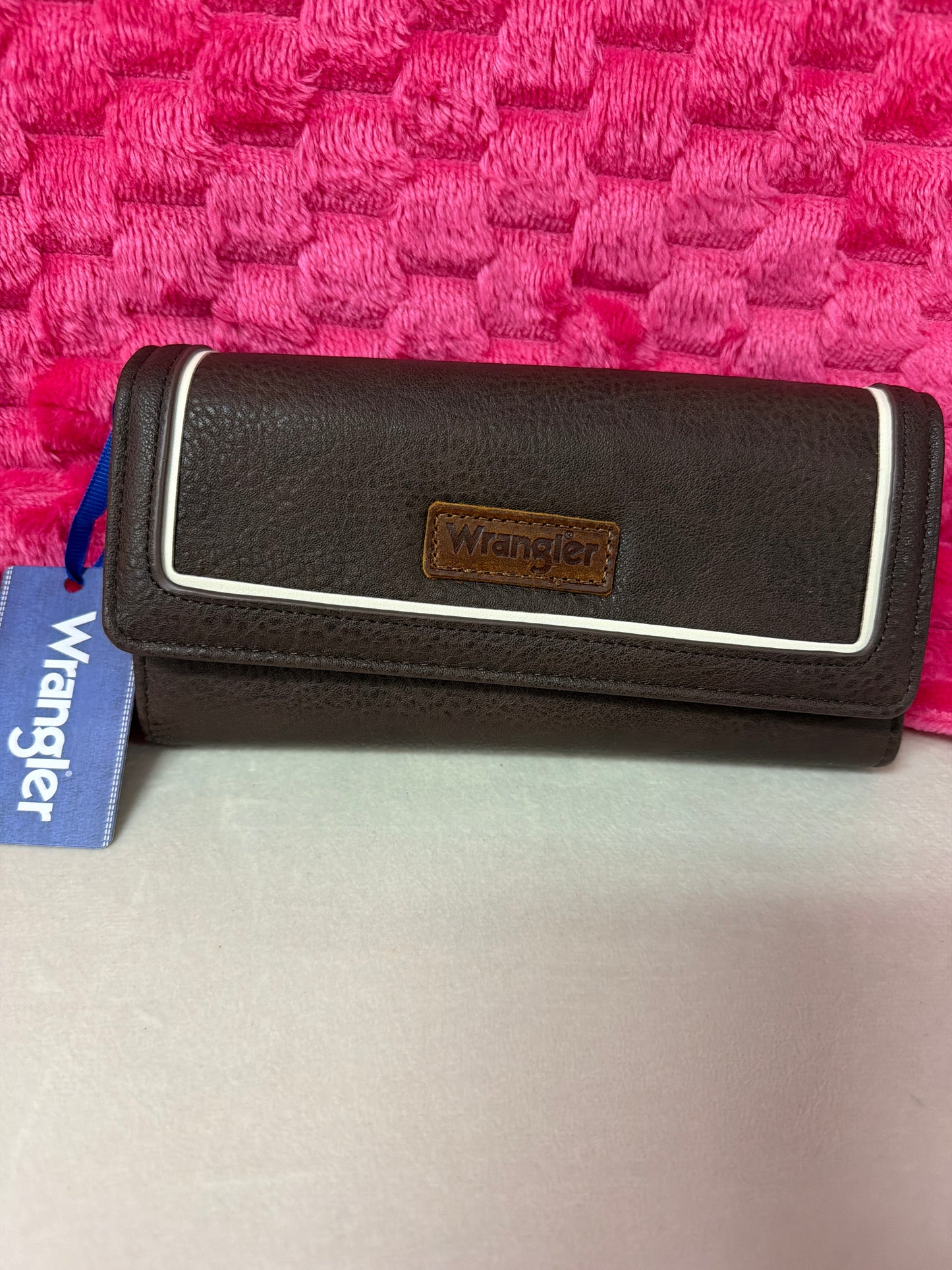wrangler brown wallet/wristlet