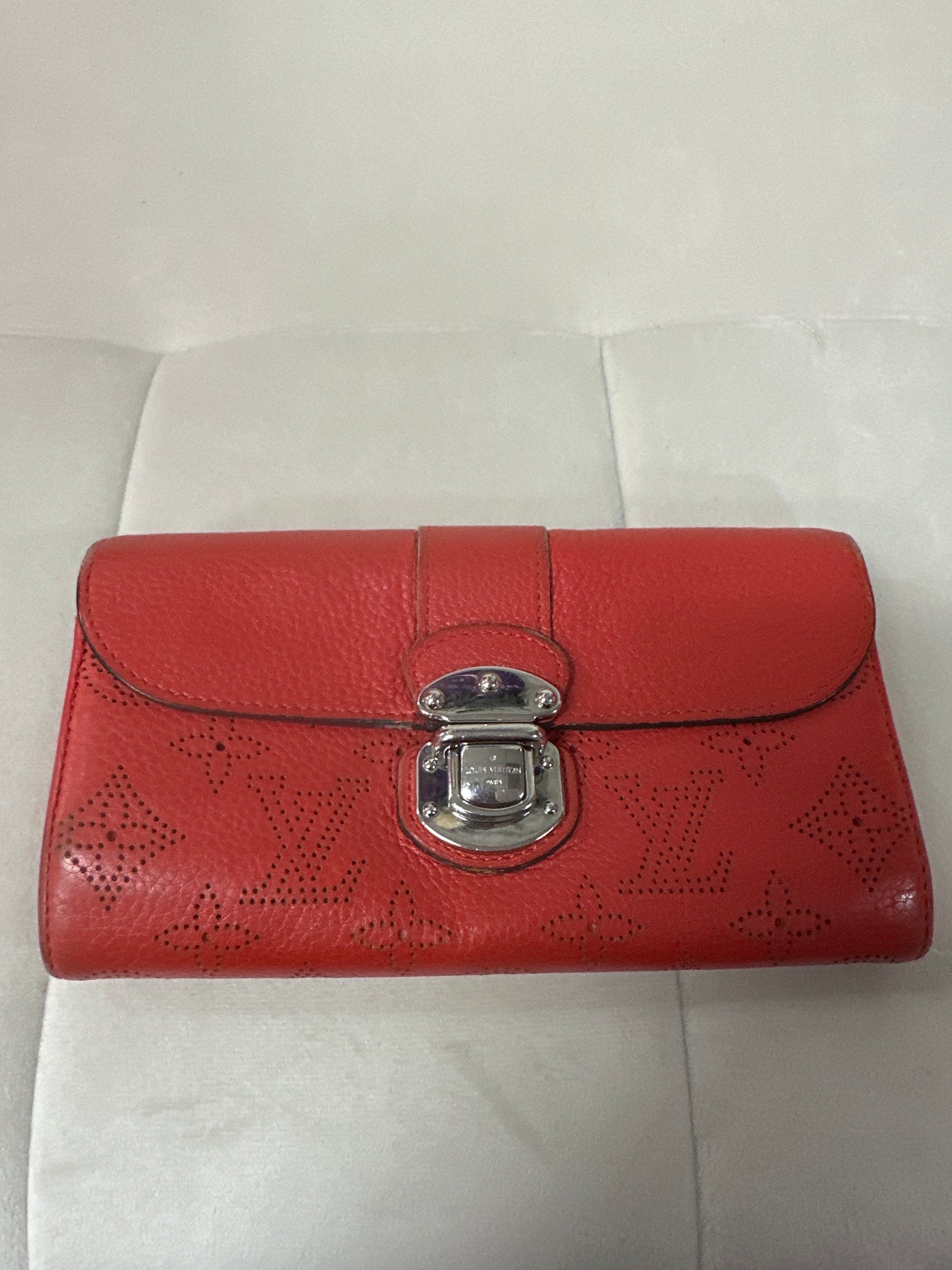 Pre-loved LV red Mahina Wallet #175