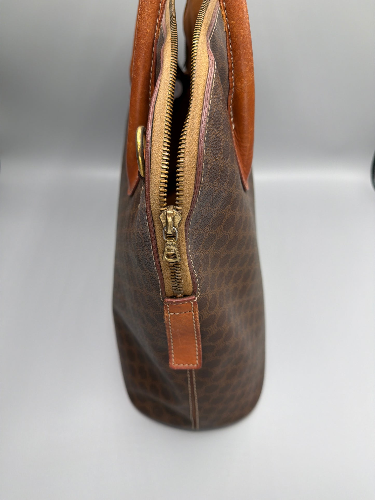 Pre-loved Celine Alma #196