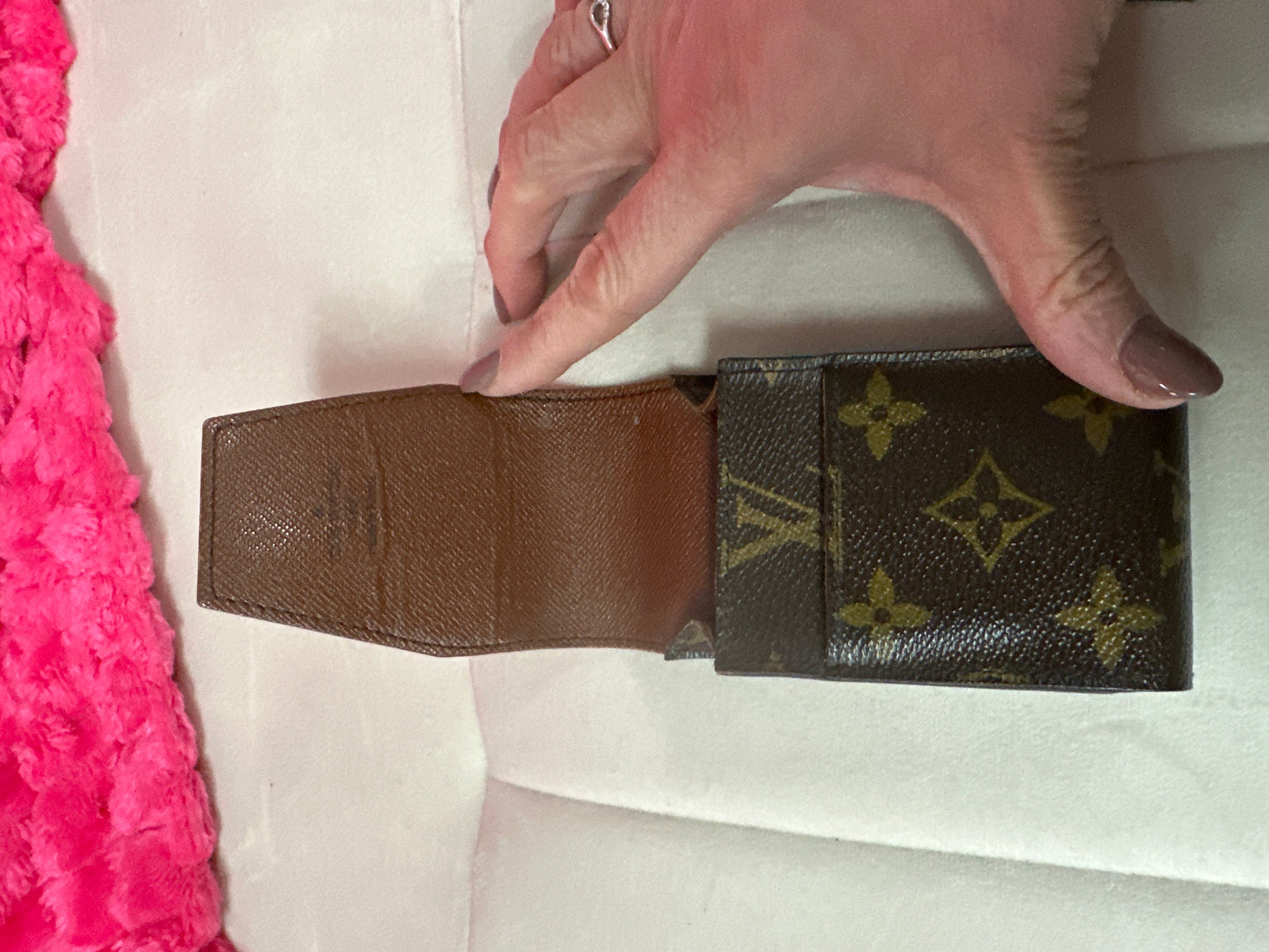 Pre-Loved LV monogram small case #198