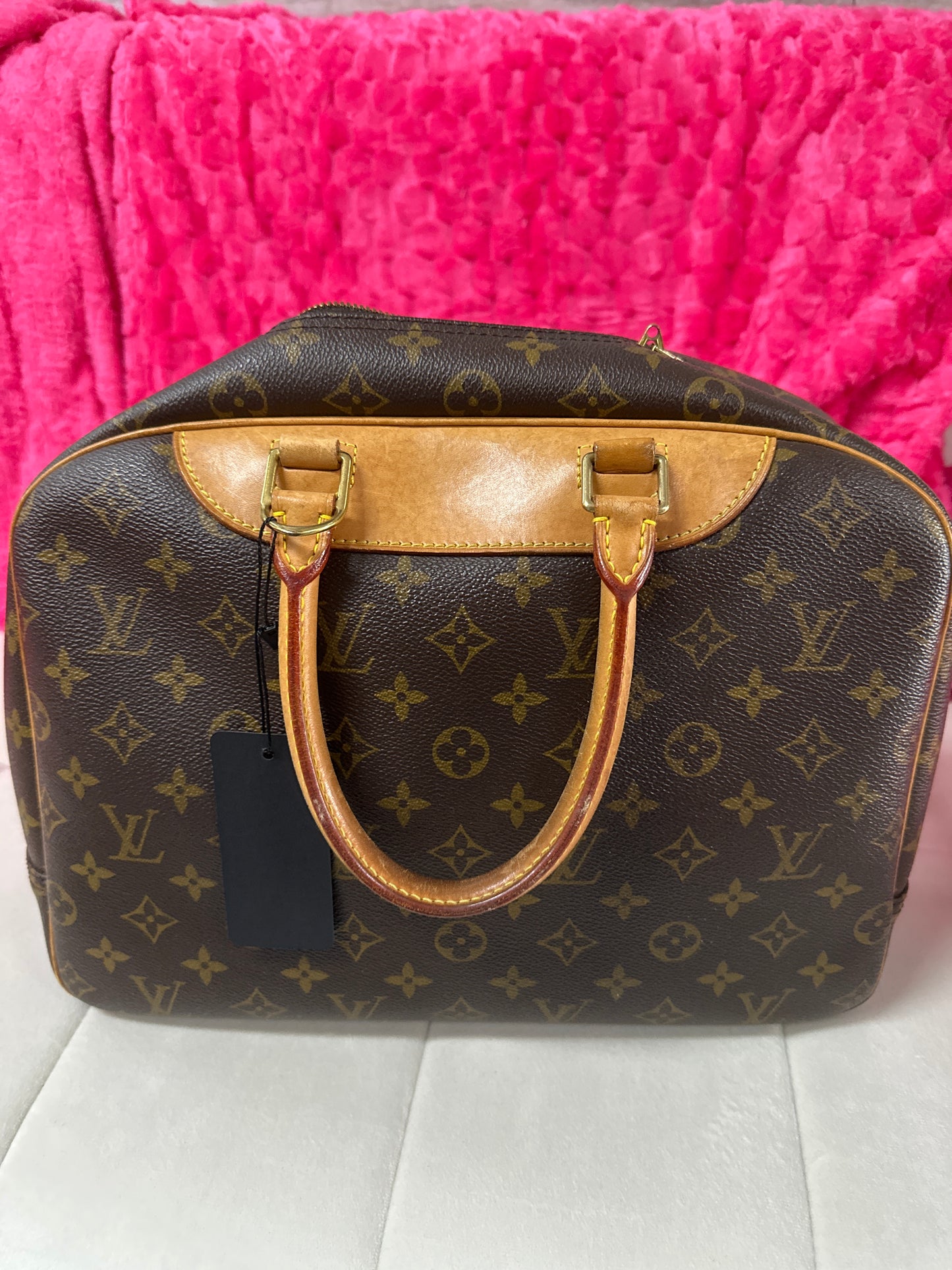 Pre loved LV Deaville w lock and key #17