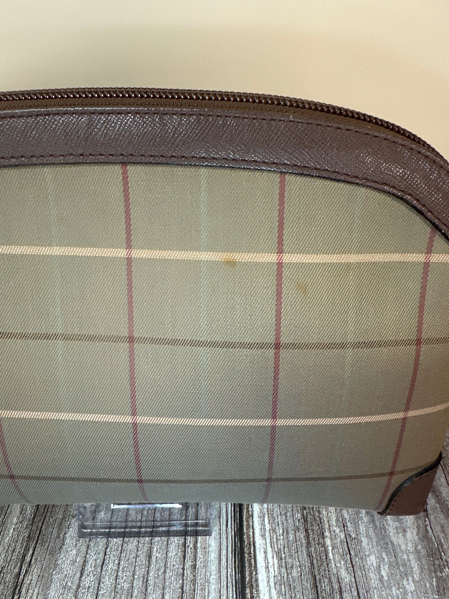 pre loved Burberry vintage pouch #11