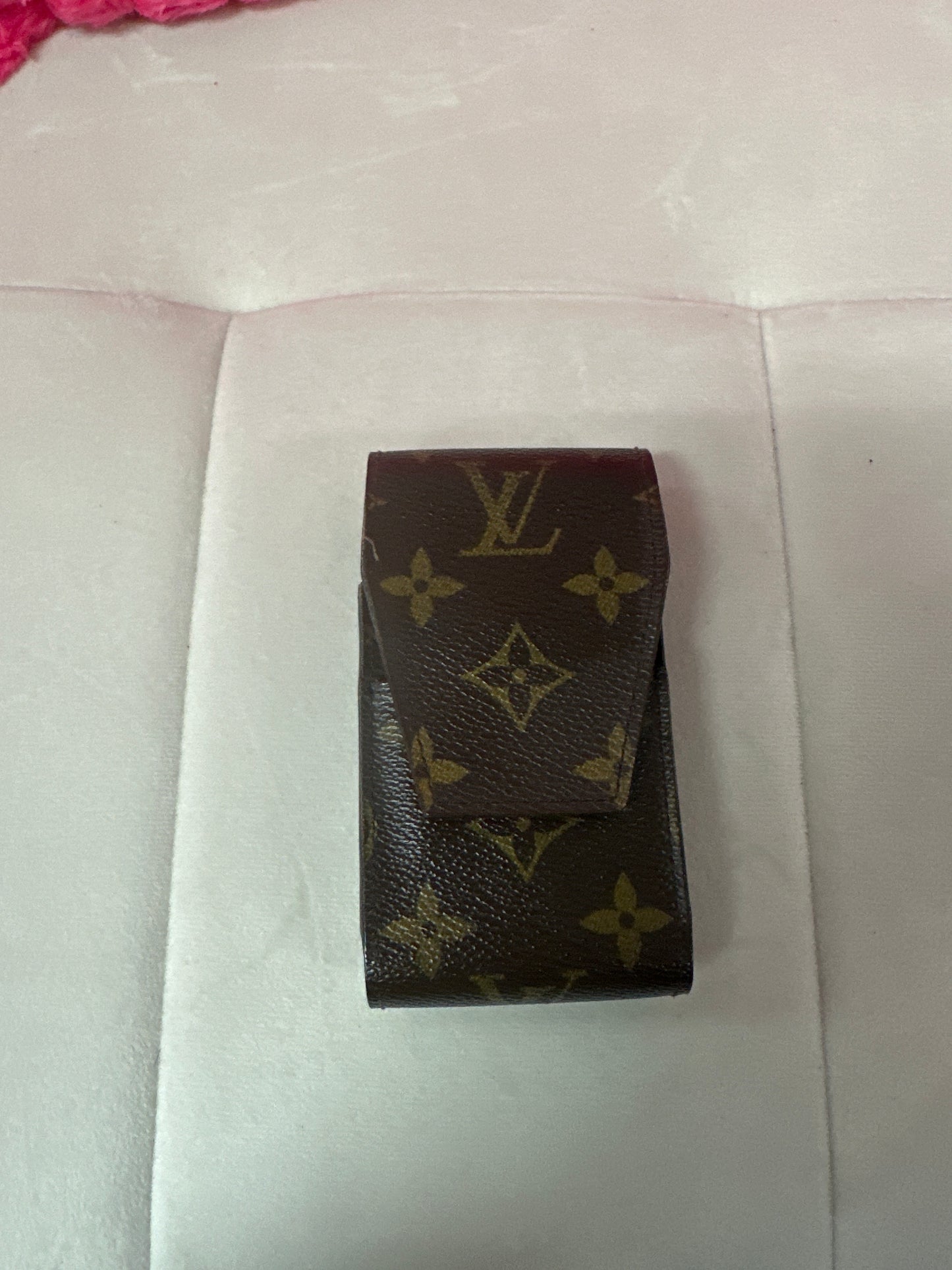 Pre-Loved LV monogram small case #198
