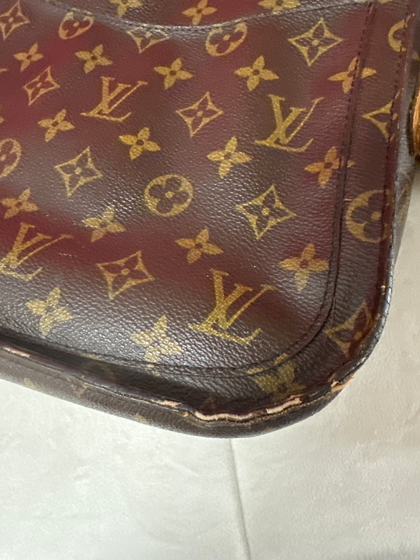 LV Crossbody Preloved #148