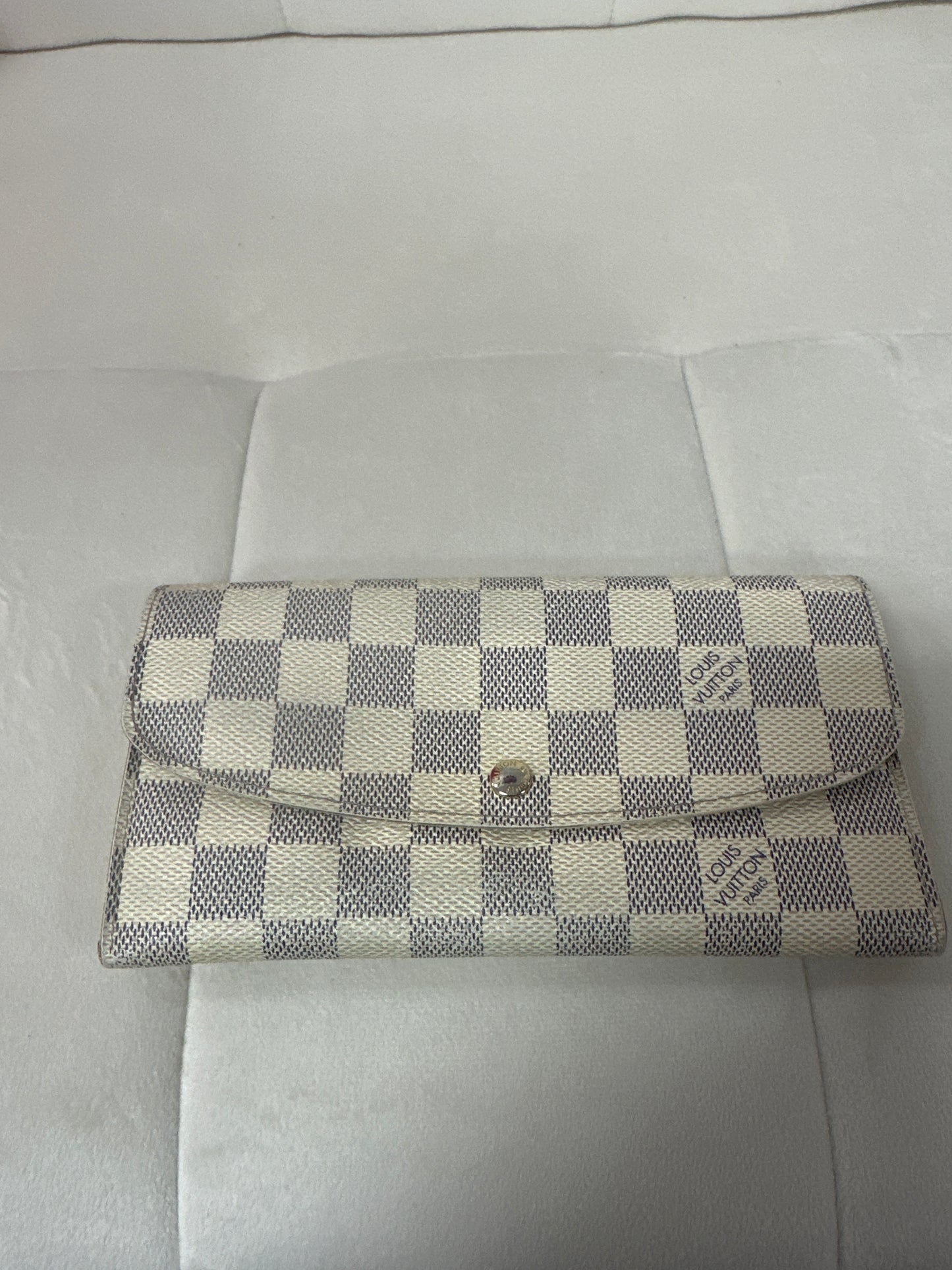 Pre-loved LV Damier Wallet #191