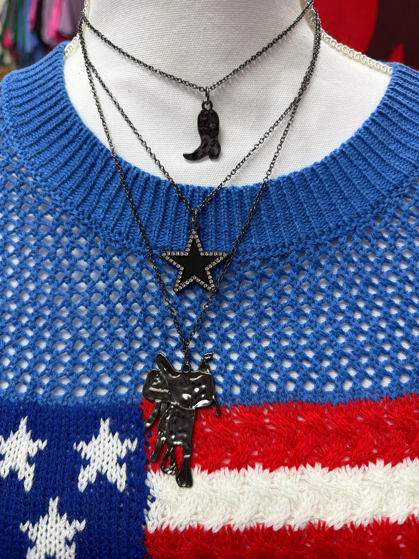 Blazin' saddle layered necklace