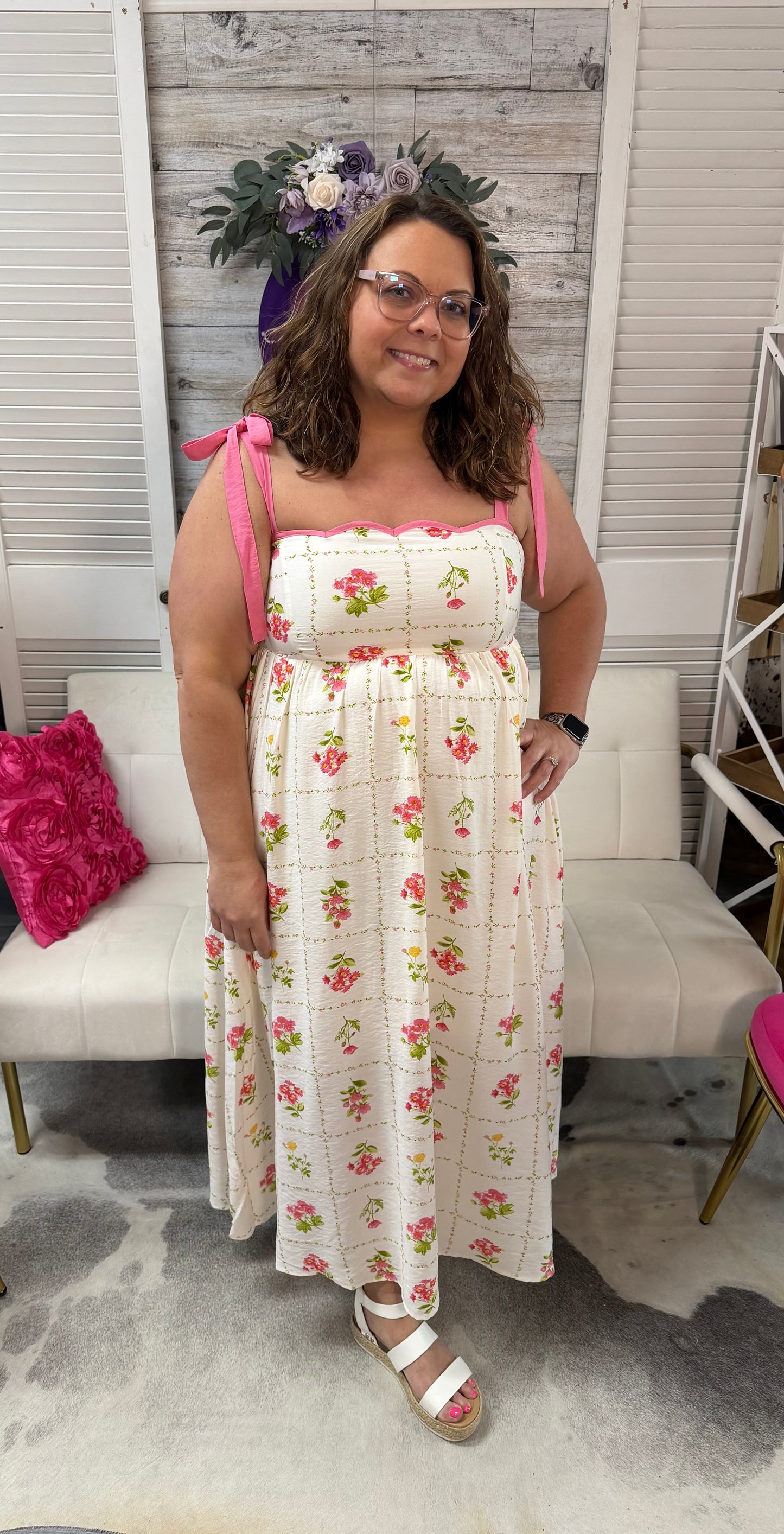 Floral pattern scalloped dress