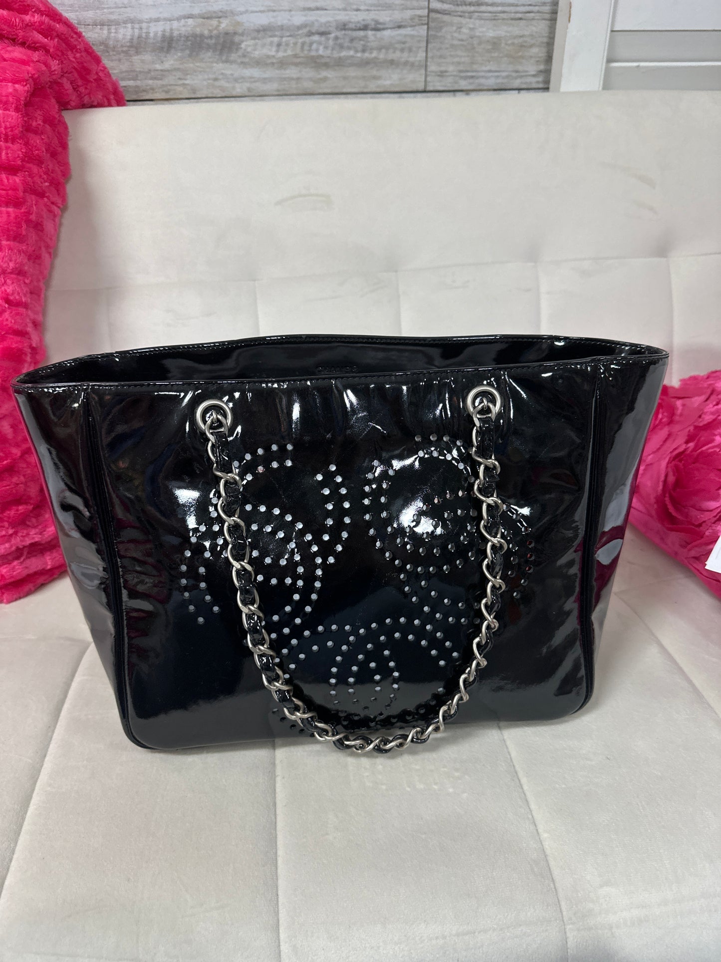 Pre loved Chanel black patent leather bag #29