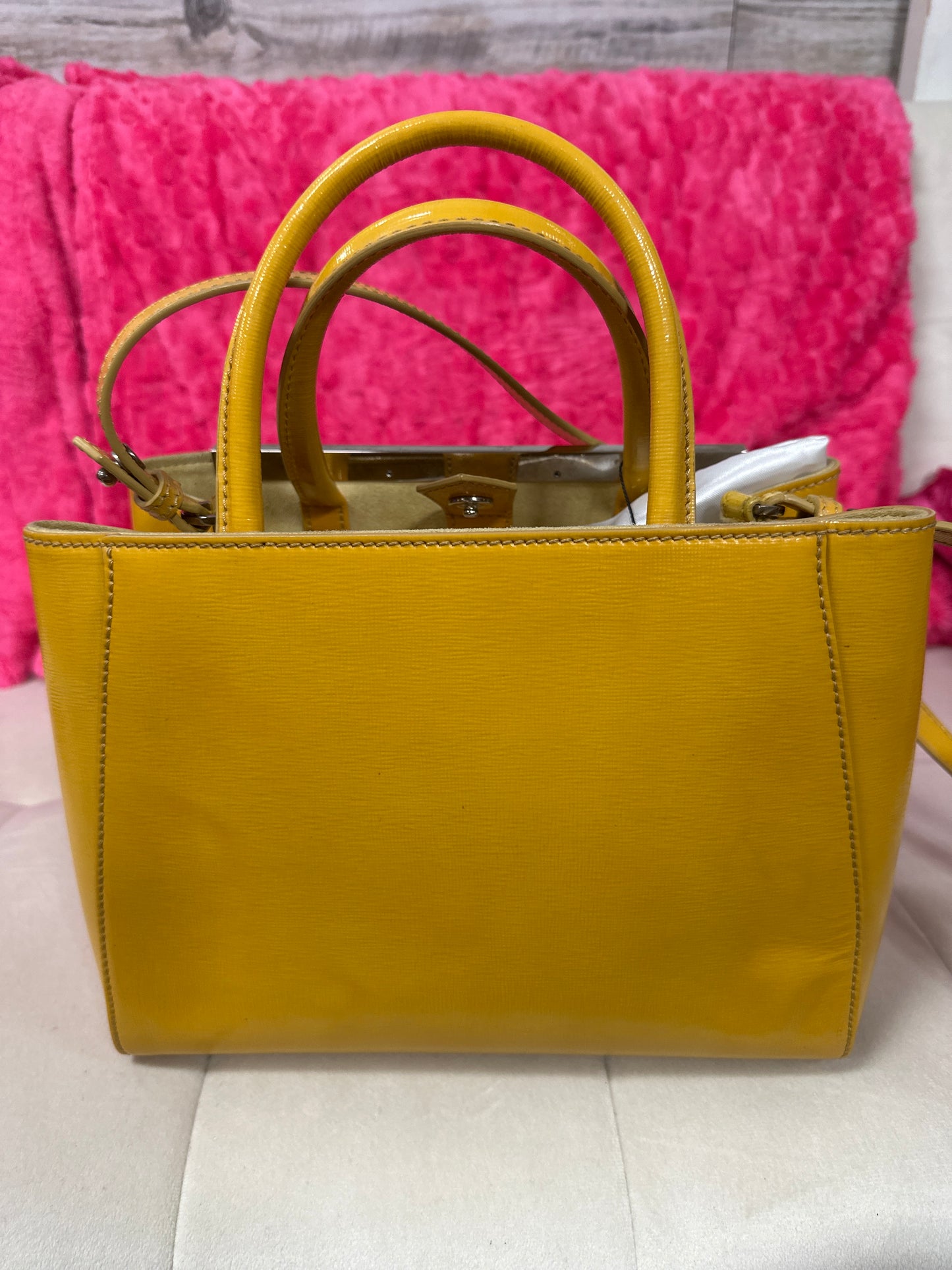 Pre loved Fendi yellow jours #60