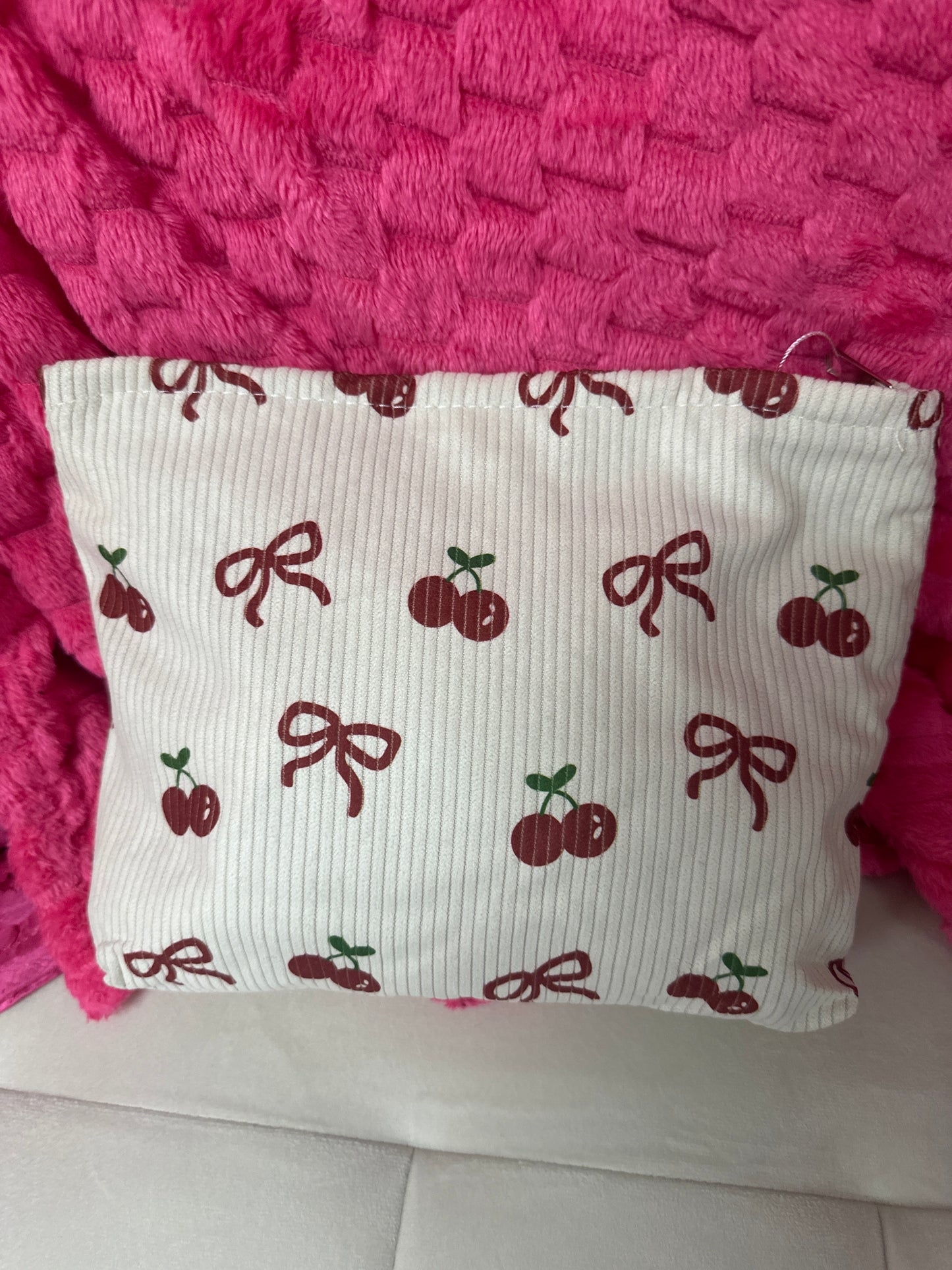 Bowknot makeup clutch bag zenana
