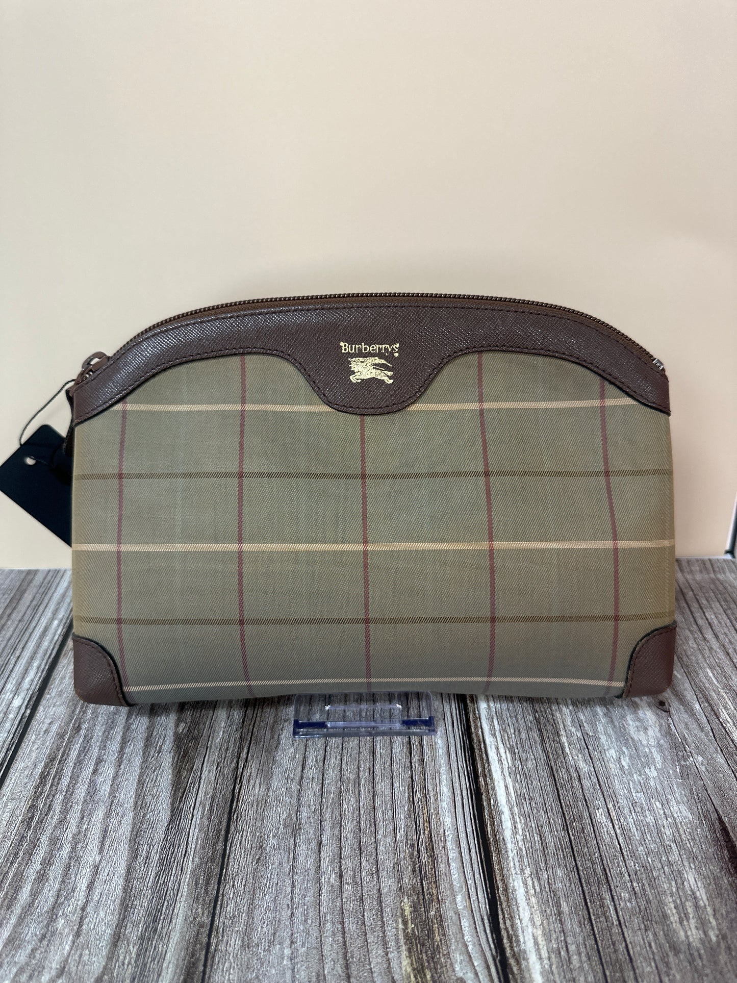 pre loved Burberry vintage pouch #11