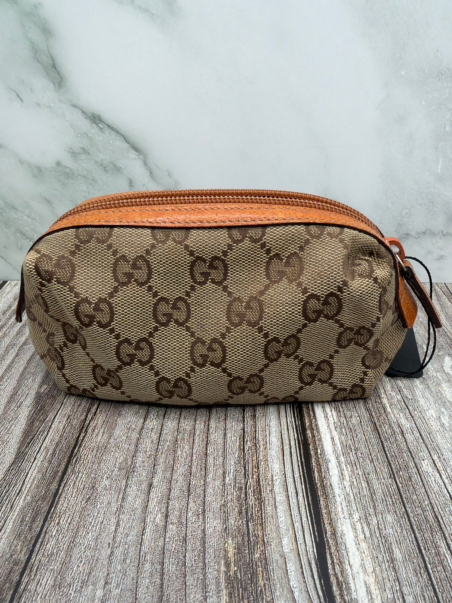 Gucci make up bag #100