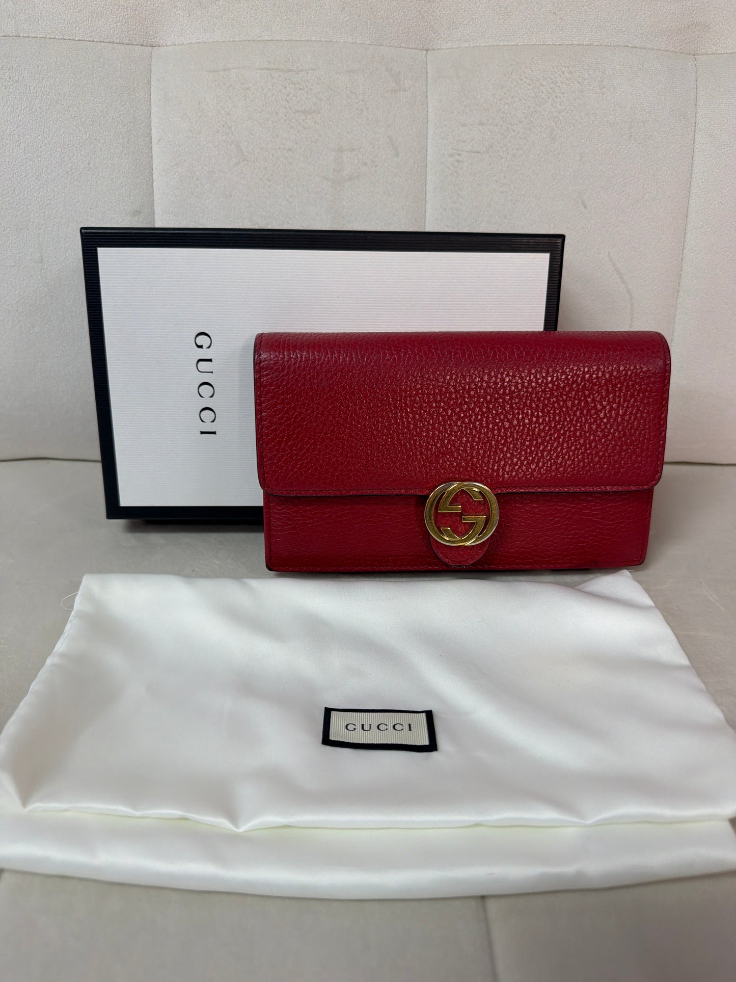 Pre loved Gucci Red Calfskin Interlocking wallet on chain full inclusion