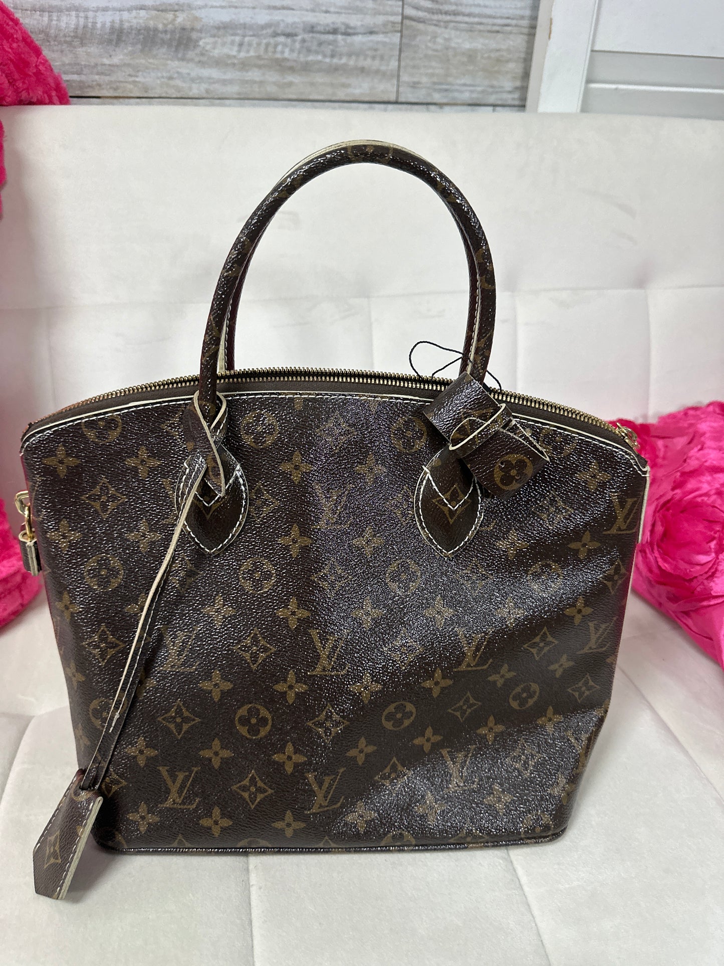 Pre loved LV Lockit collectors #61