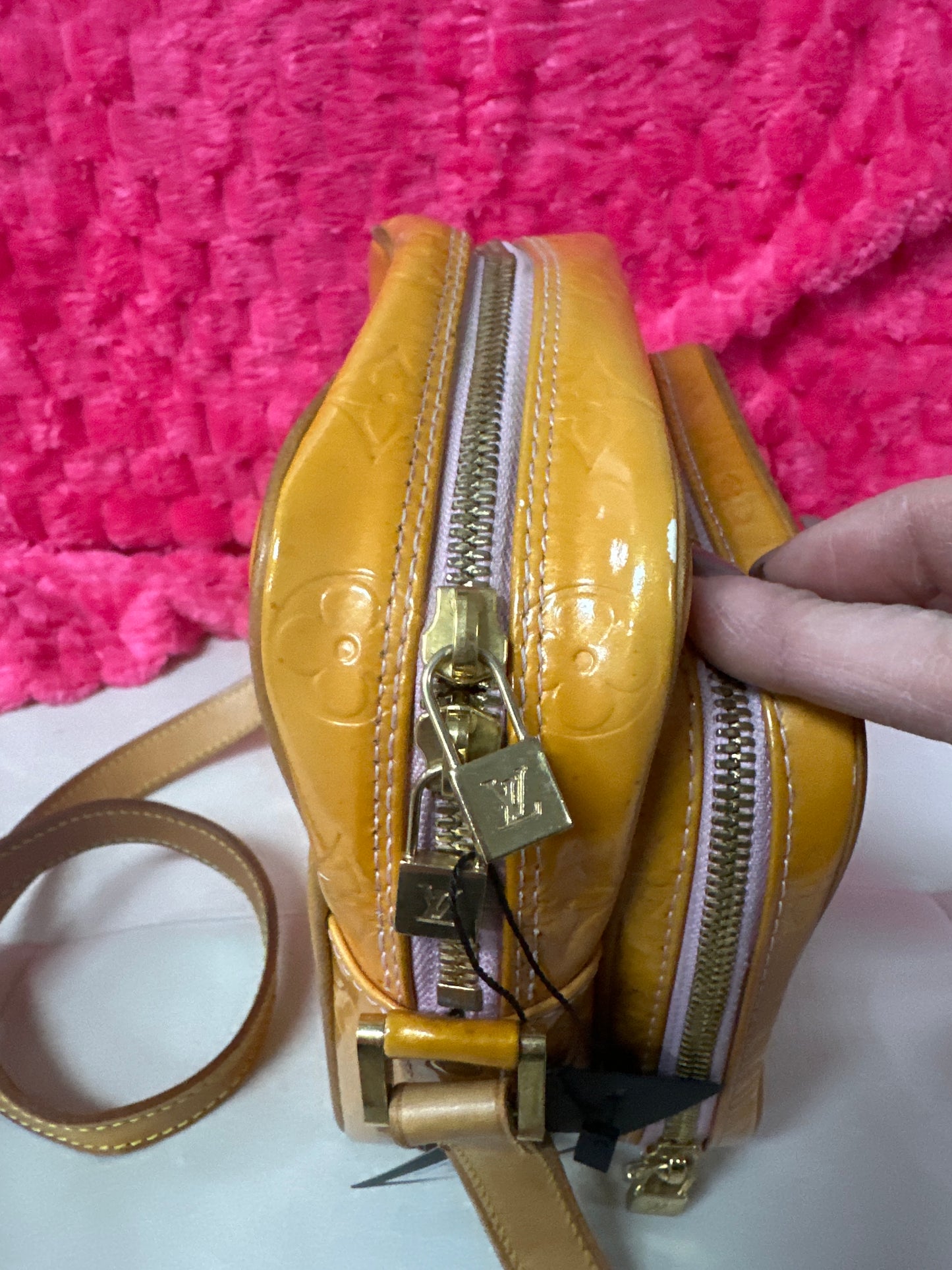 LV Vernis crossbody preloved #120