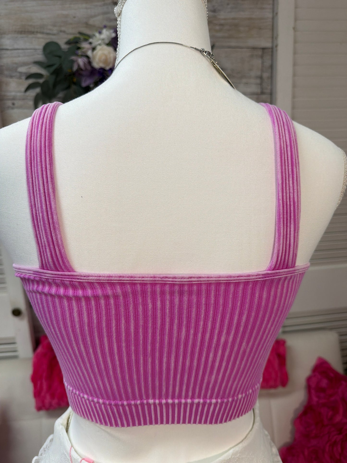 Seamless ribbed cropped padded bra top