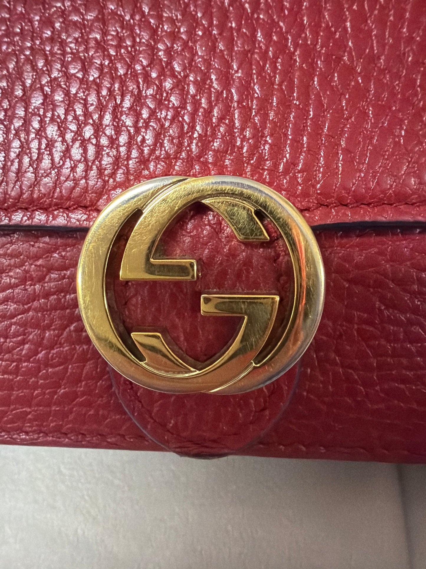 Pre loved Gucci Red Calfskin Interlocking wallet on chain full inclusion