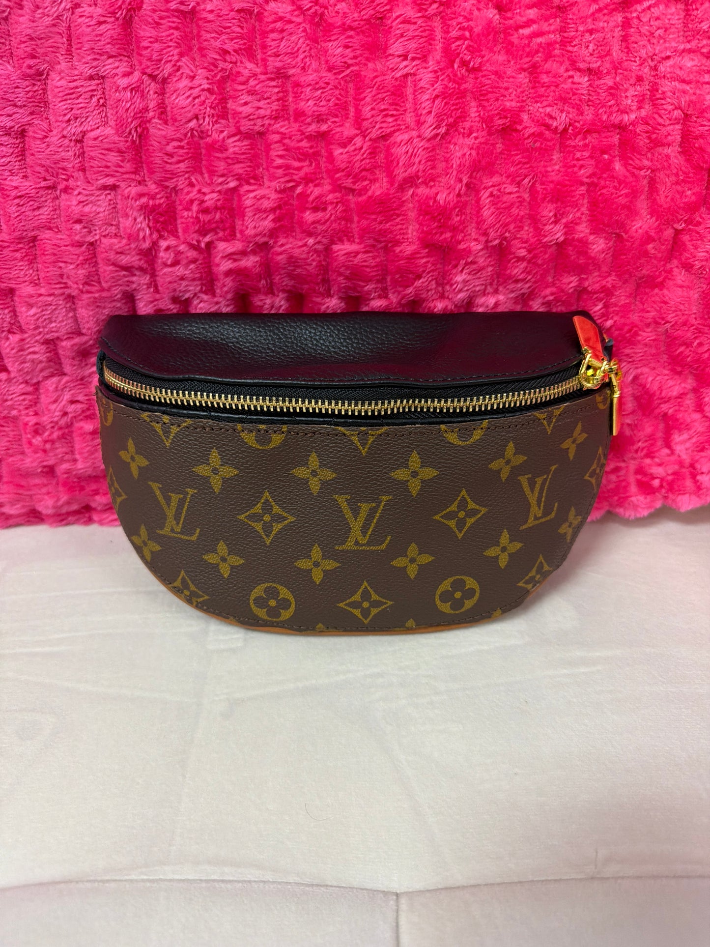 Upcylced LV Bumbag