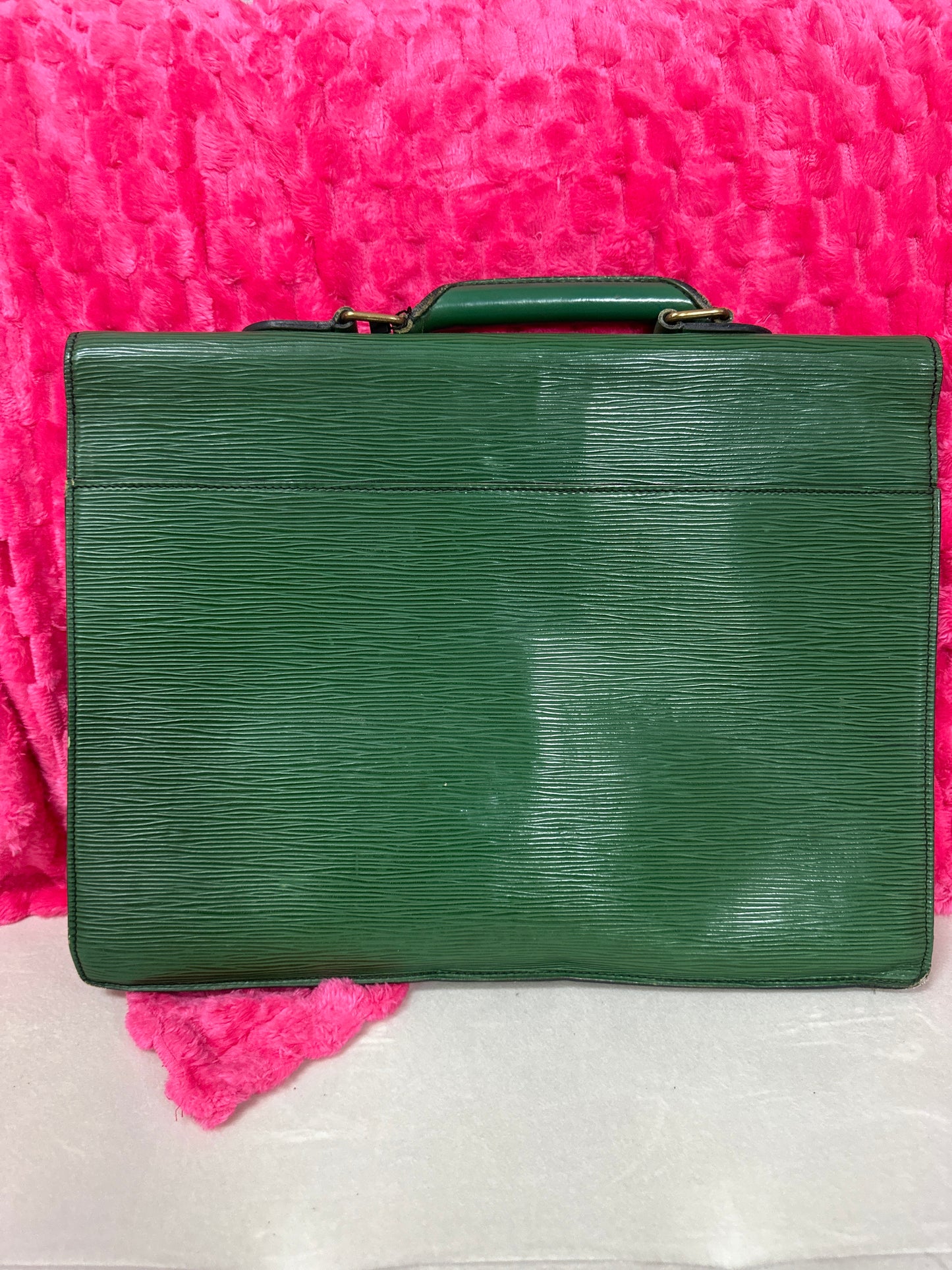 Pre-loved LV Green Epi Briefcase #187