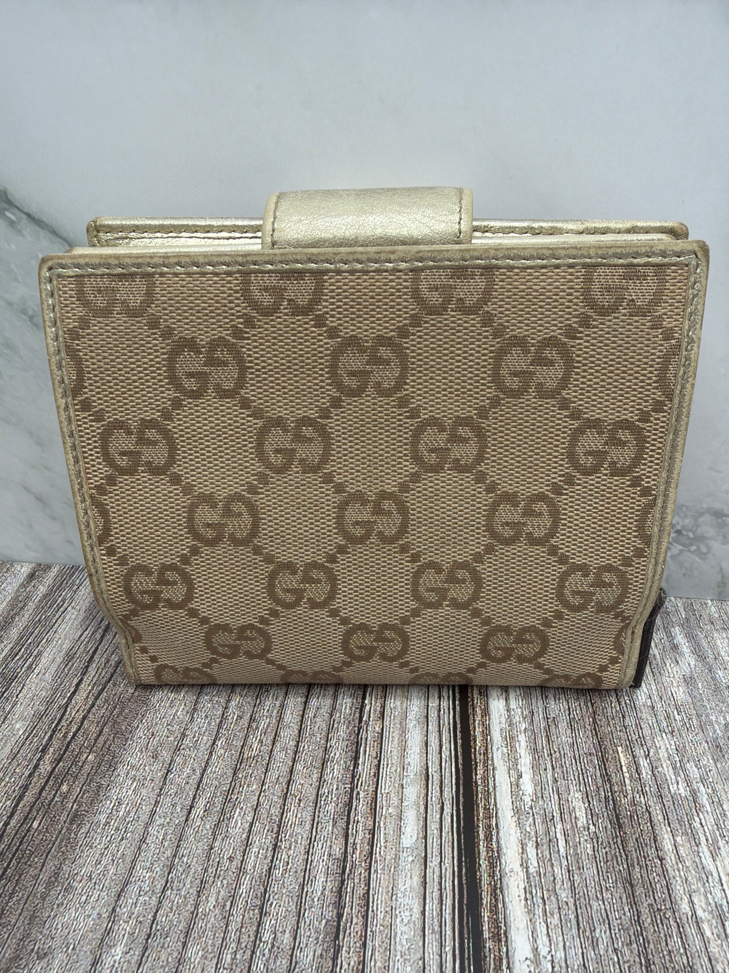 pre loved Gucci wallet #44