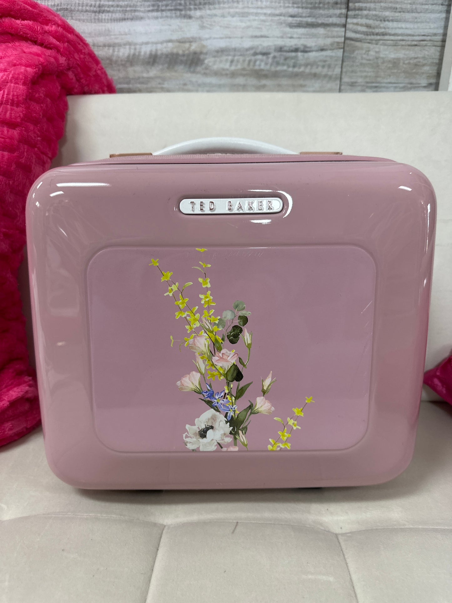 Small pink hard luggage #110