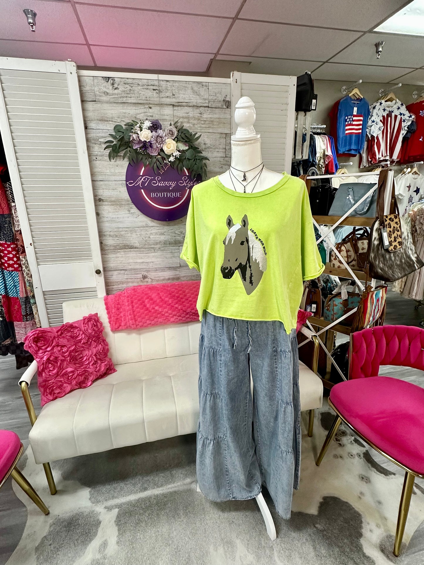Wild Horses Modest Crop fit