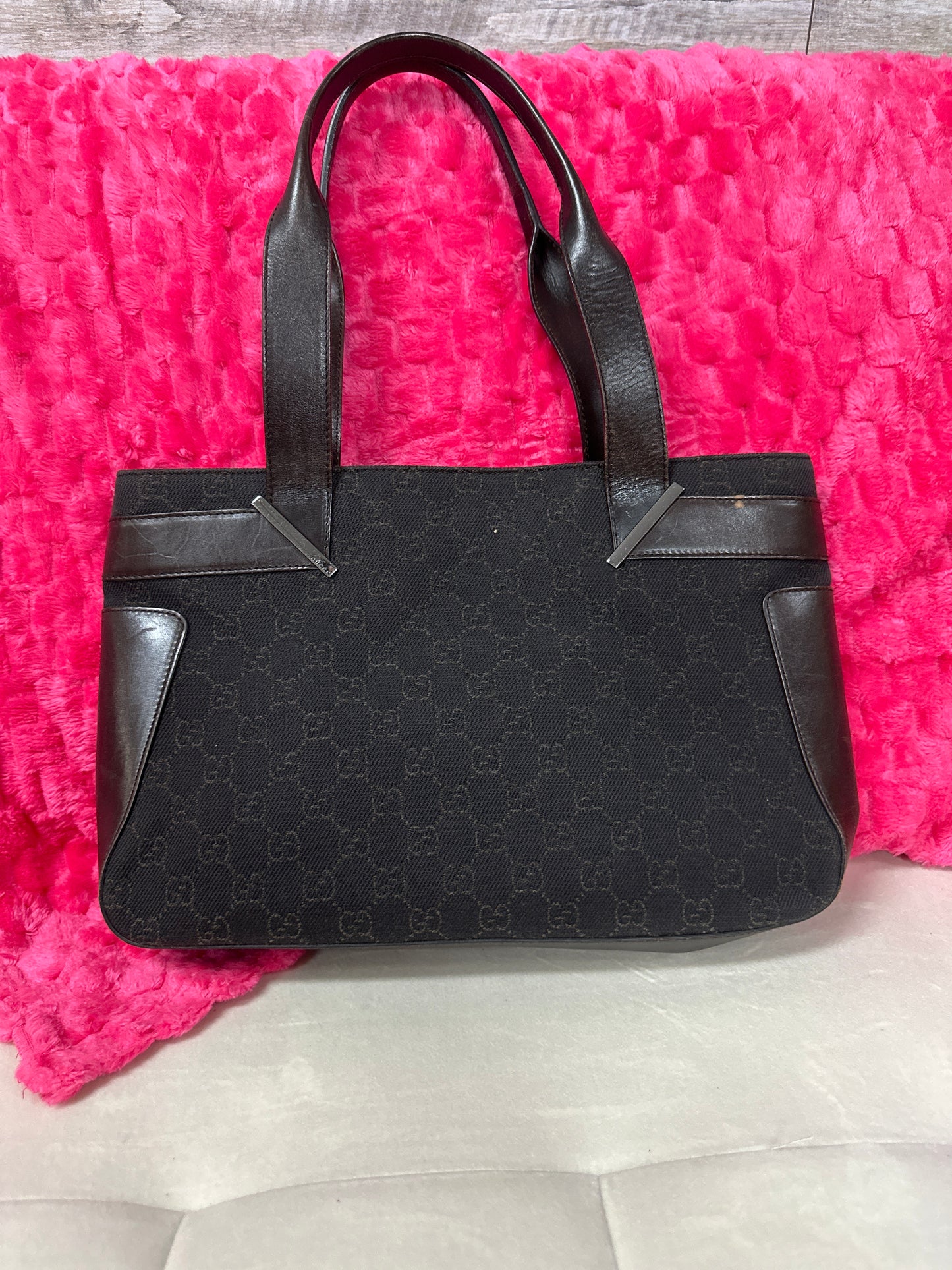 Pre loved Gucci brown small #30