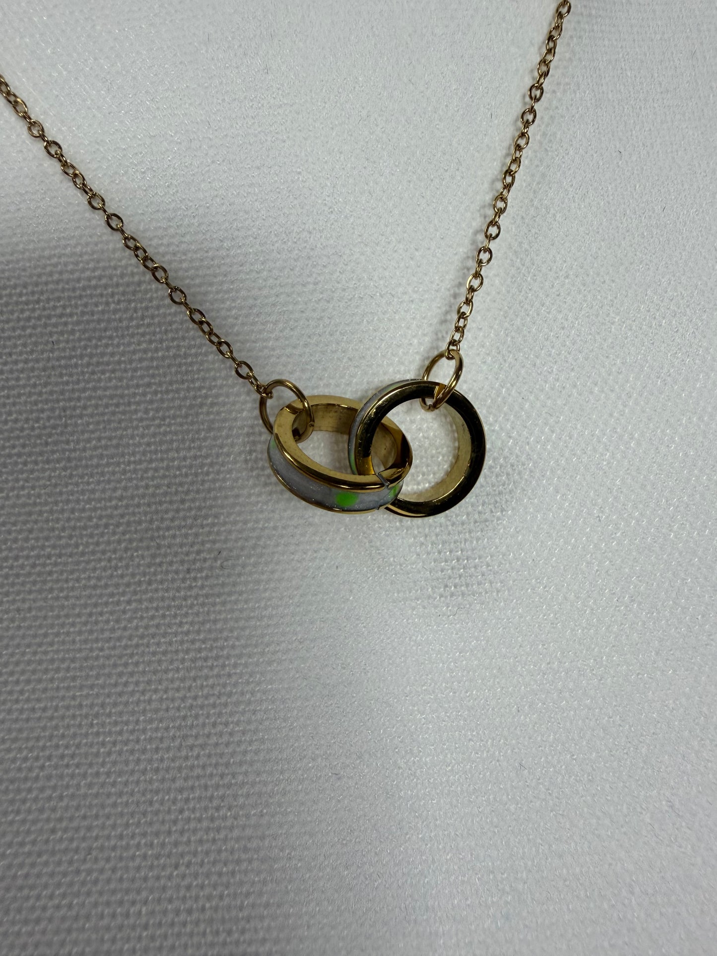 18k Non tarnish necklace w double circle MIA