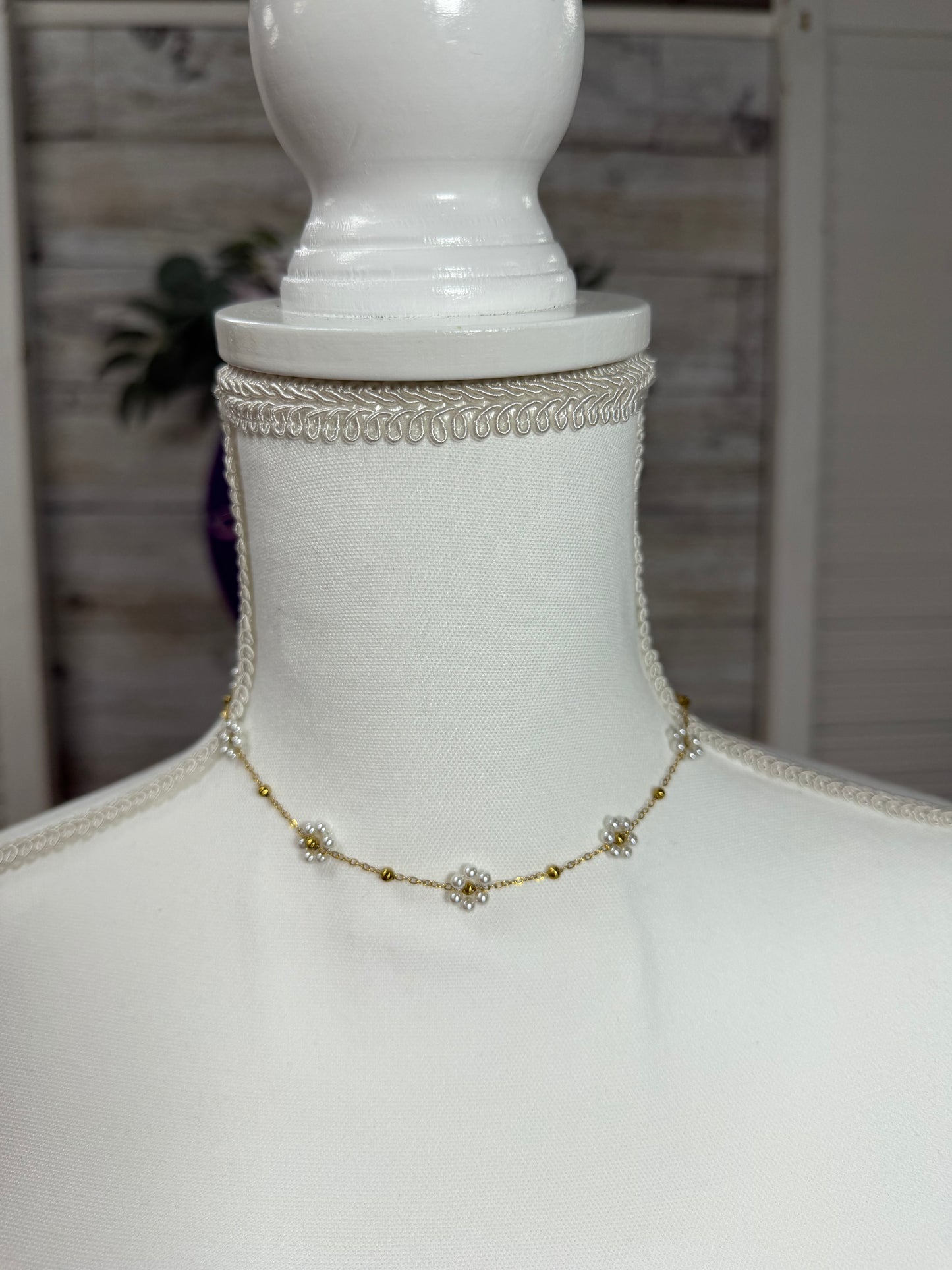 18k non tarnish stainless necklace w flowers MIA