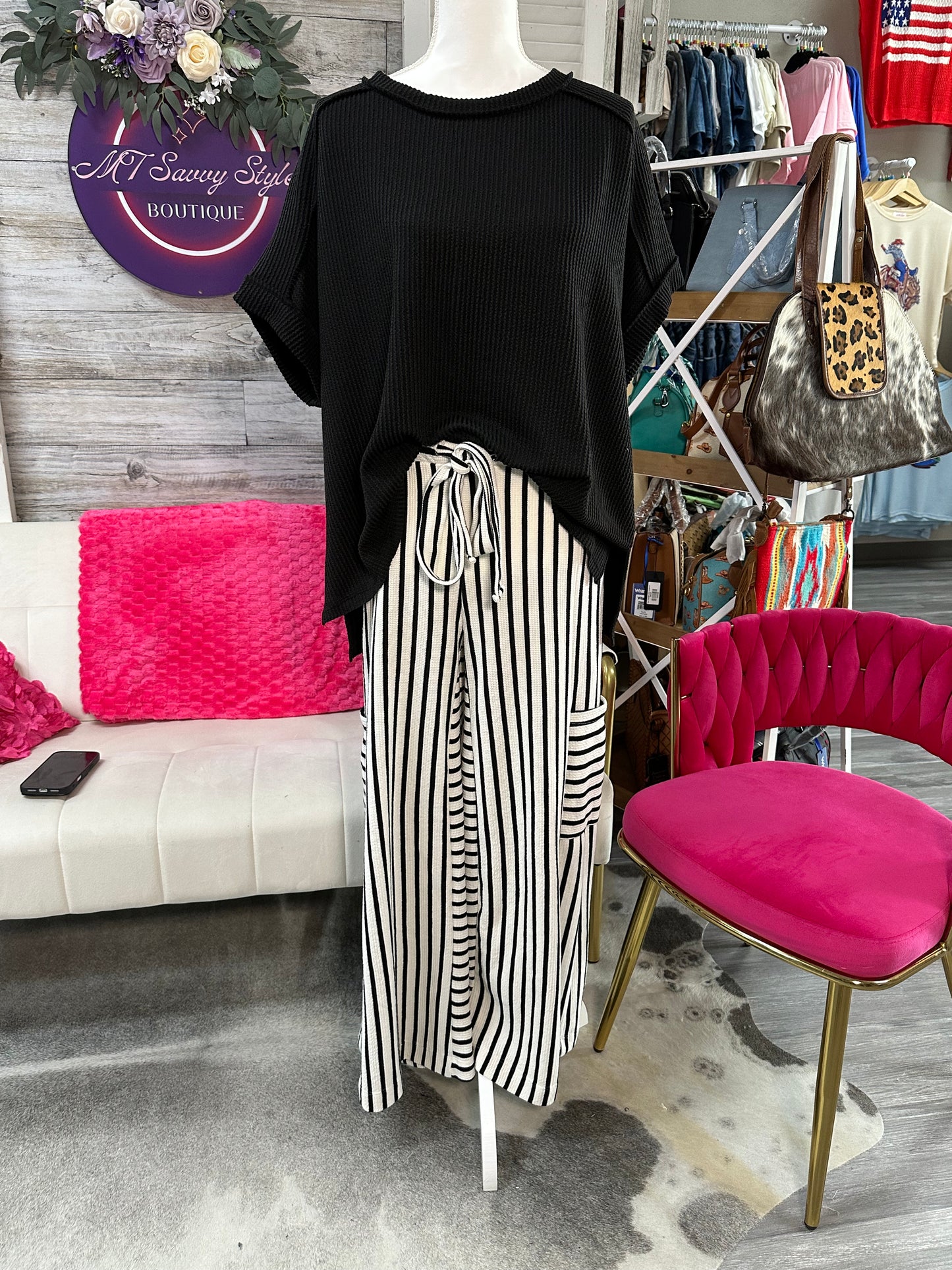 Striped wide leg pants