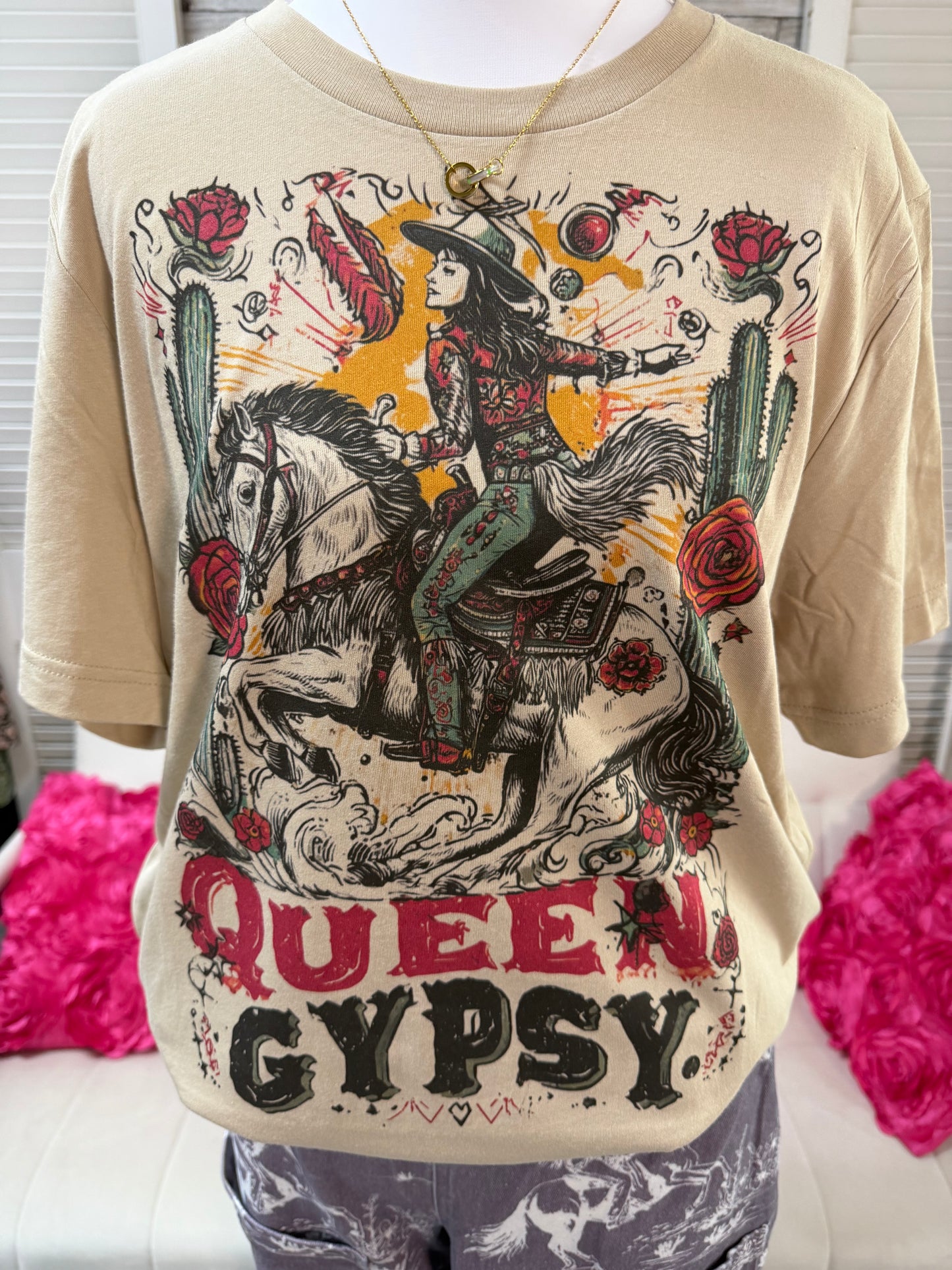 Queen Gypsy Rider Graphic tee