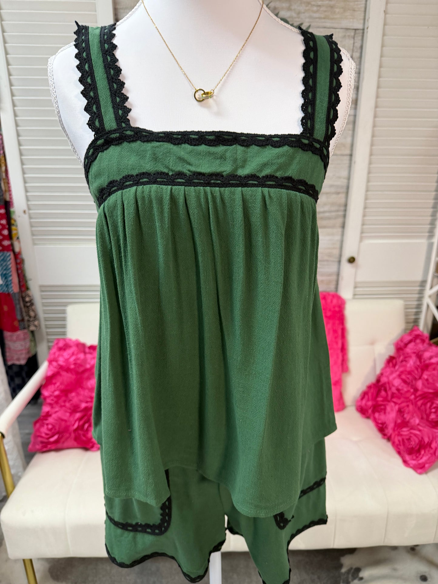 Contrast scalloped trim elastic linen shorts and cami top set
